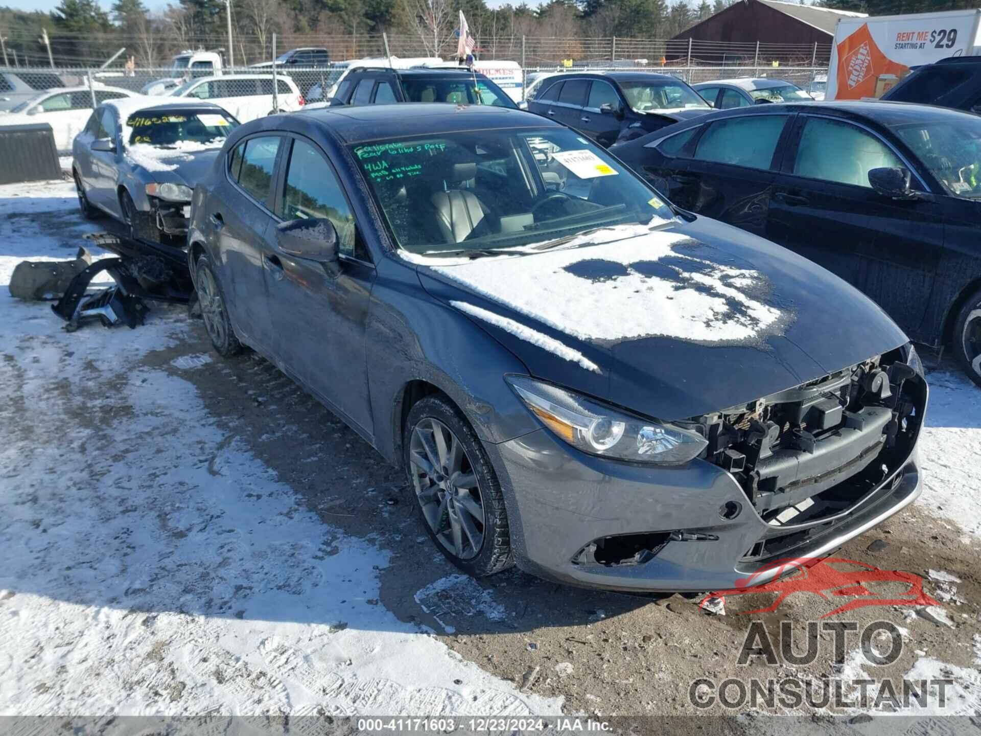 MAZDA MAZDA3 2018 - 3MZBN1L37JM197329
