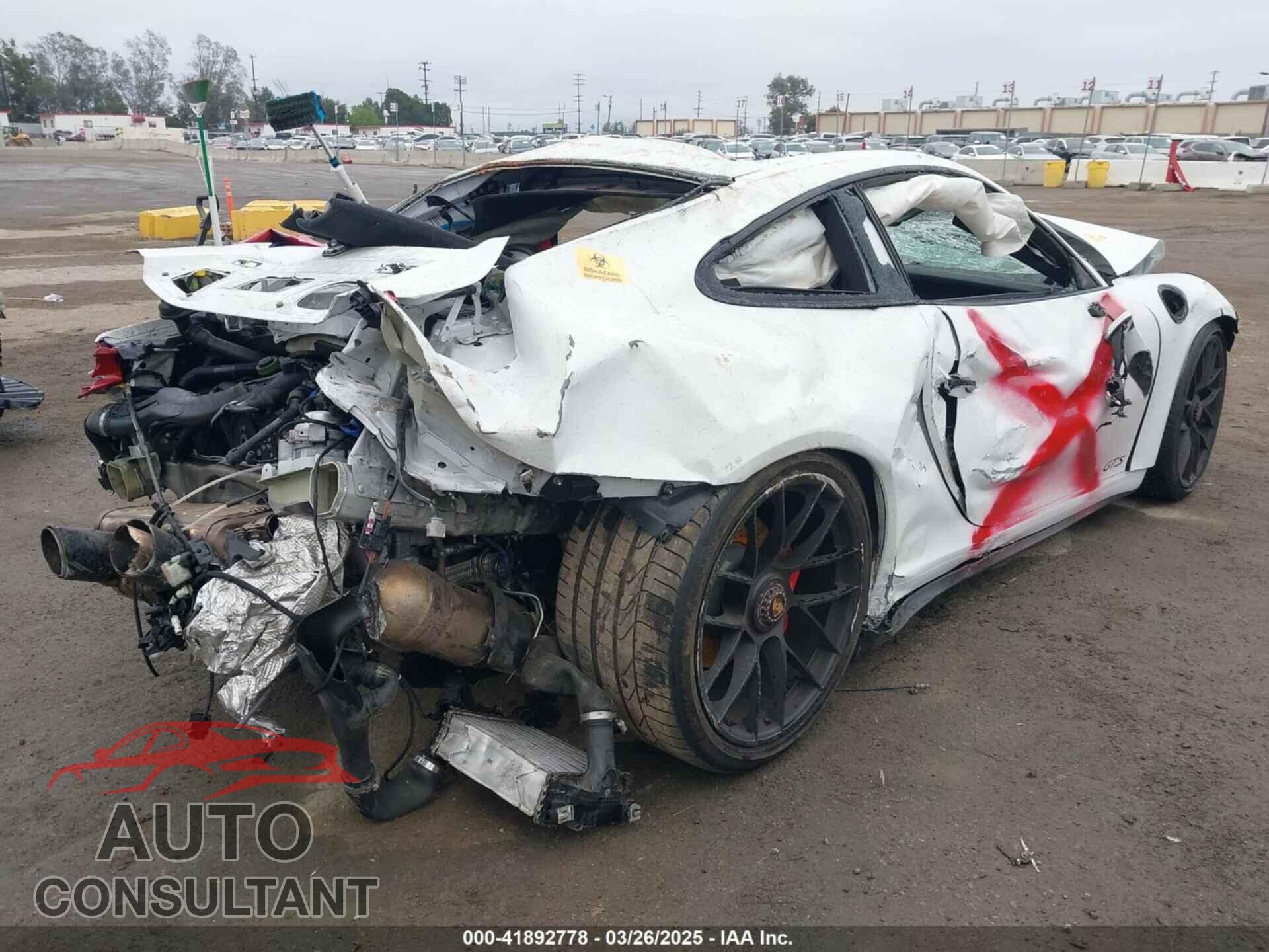 PORSCHE 911 2018 - WP0AB2A92JS124011
