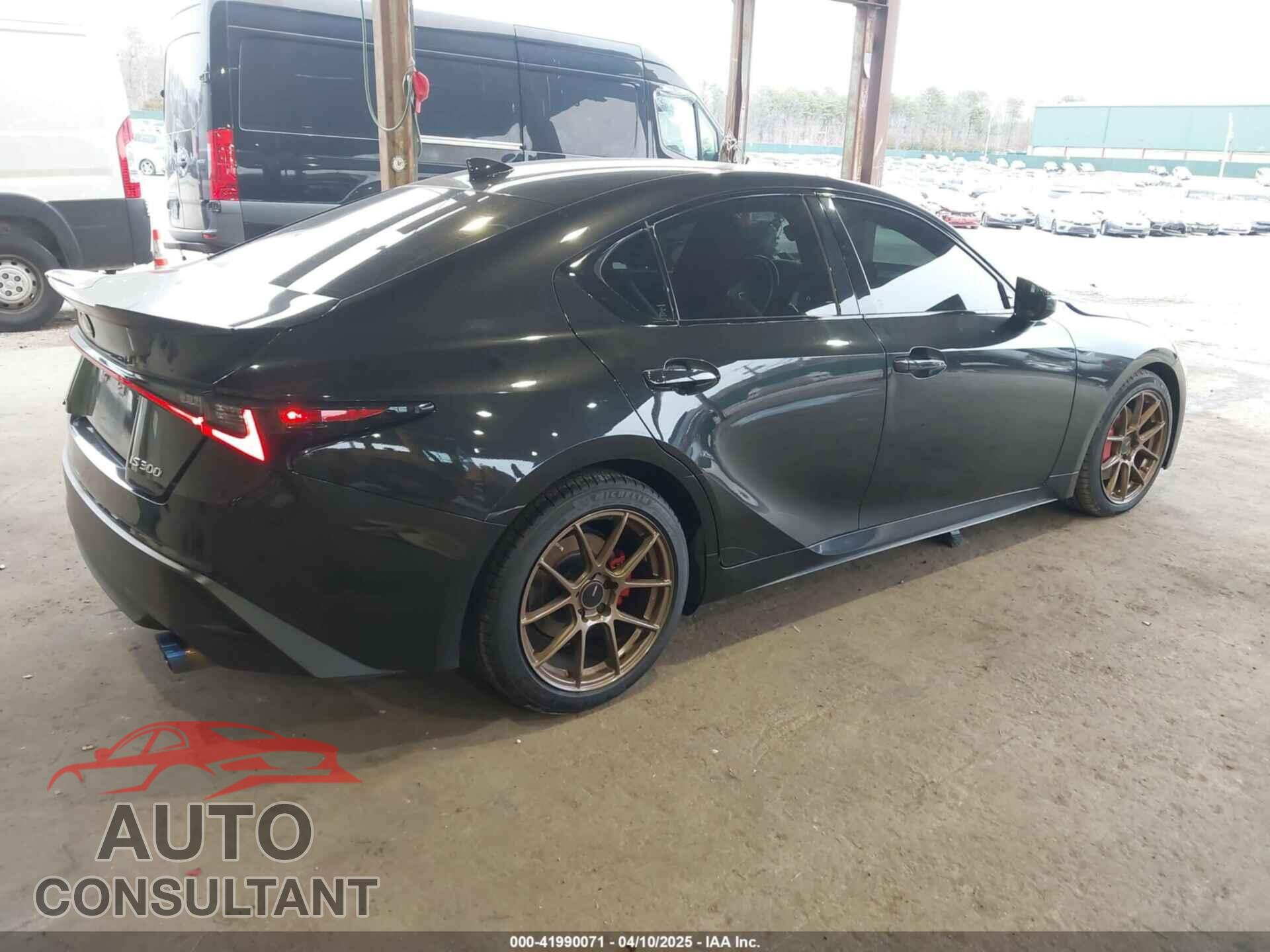 LEXUS IS 300 2021 - JTHAA1D28M5113401