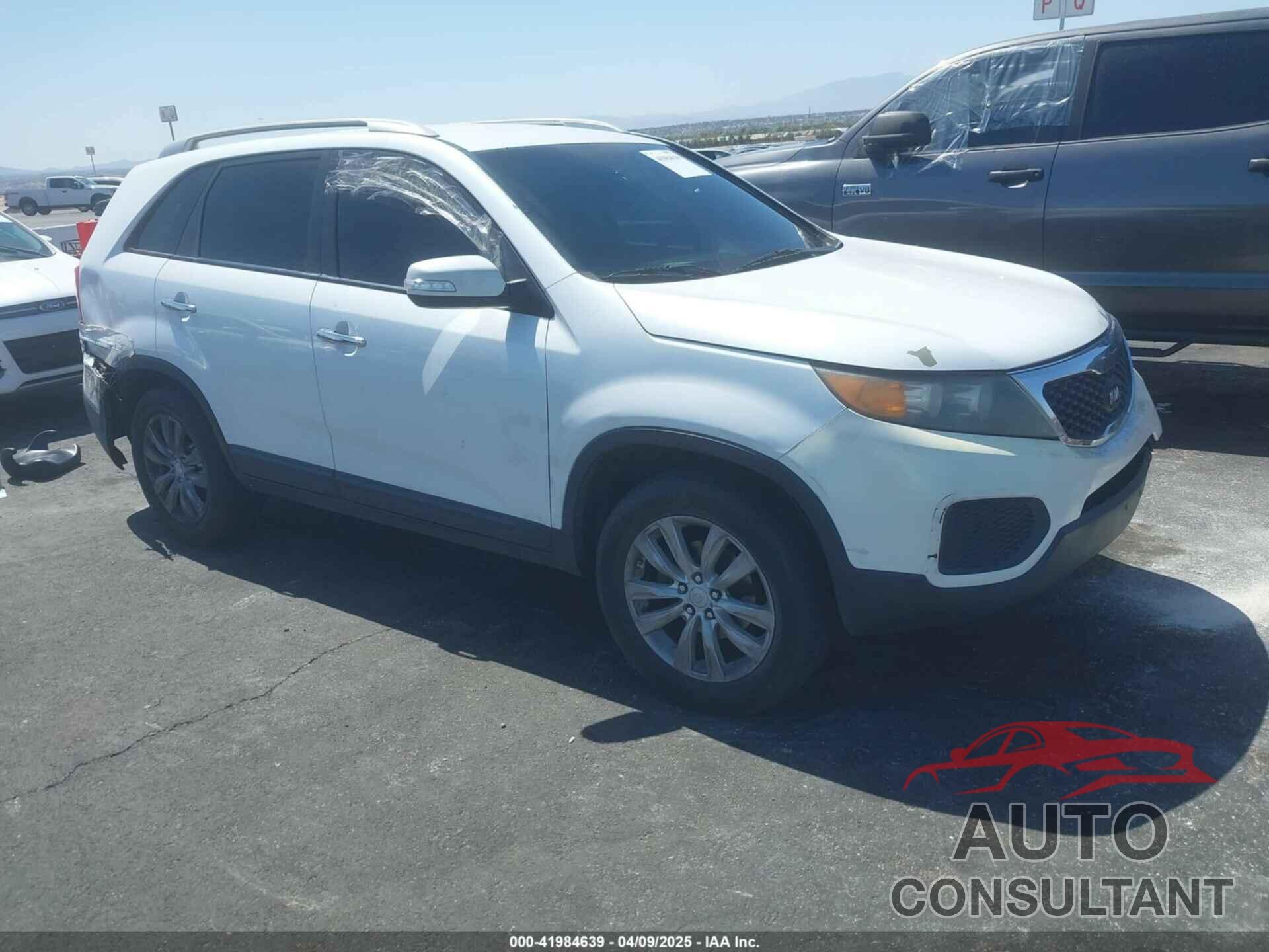 KIA SORENTO 2011 - 5XYKT4A26BG061387