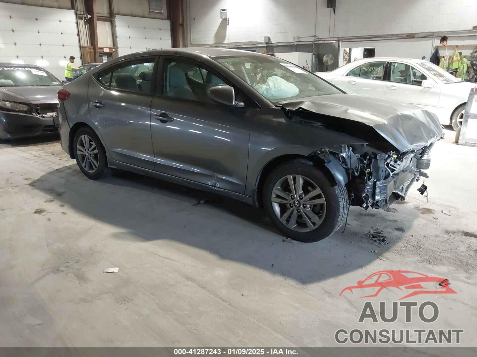 HYUNDAI ELANTRA 2018 - 5NPD84LF5JH333977