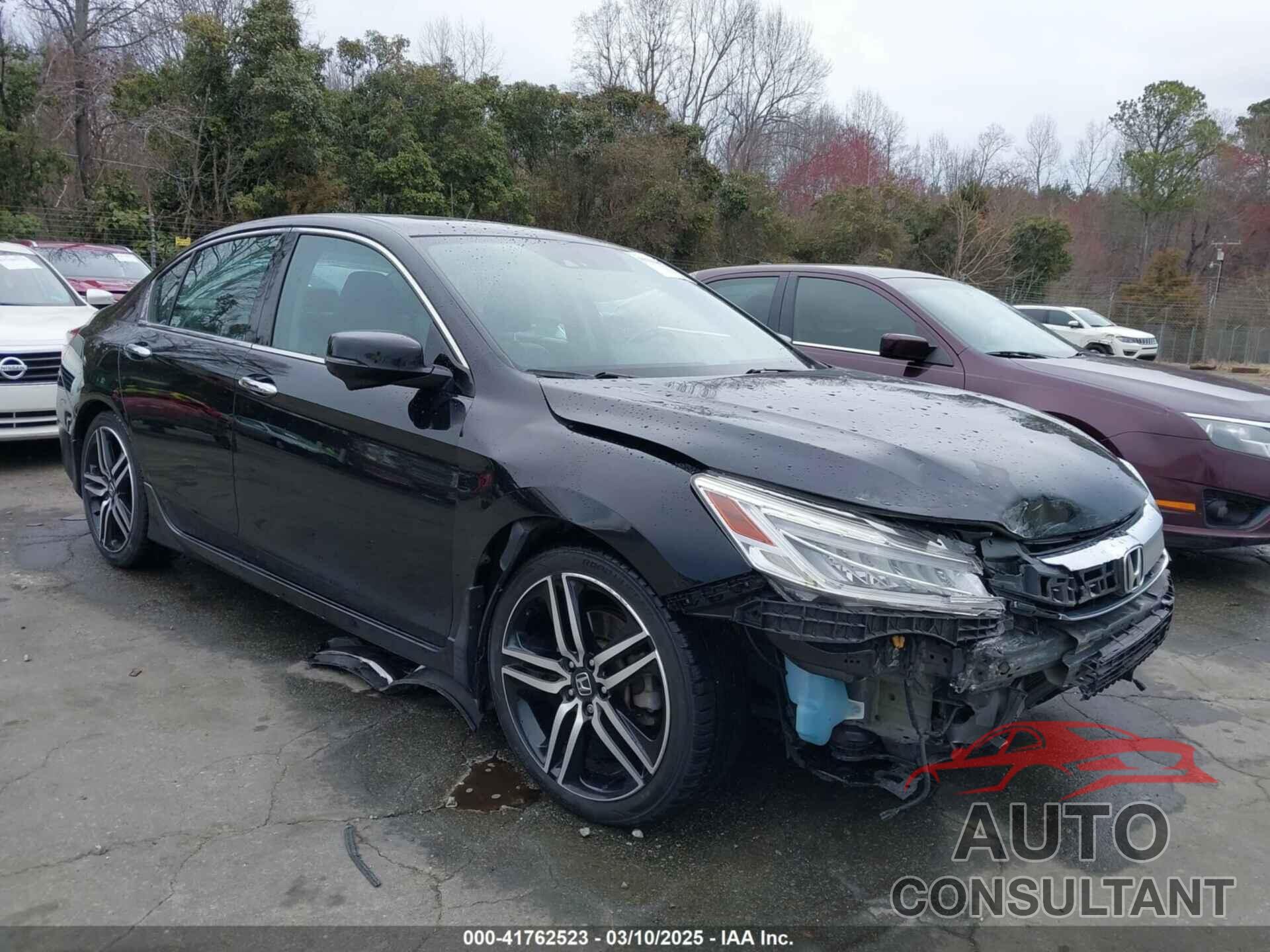 HONDA ACCORD 2017 - 1HGCR3F93HA028005