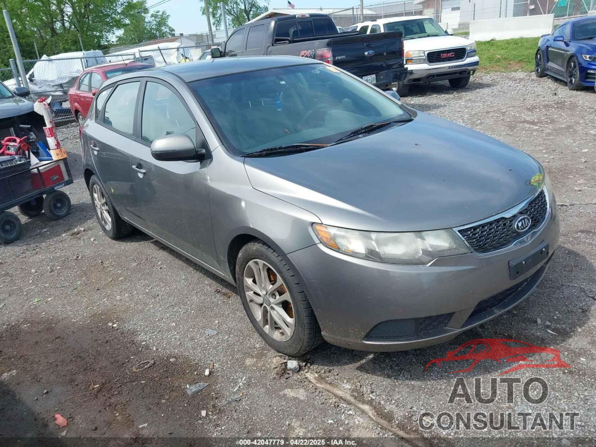 KIA FORTE 2011 - KNAFU5A28B5418322