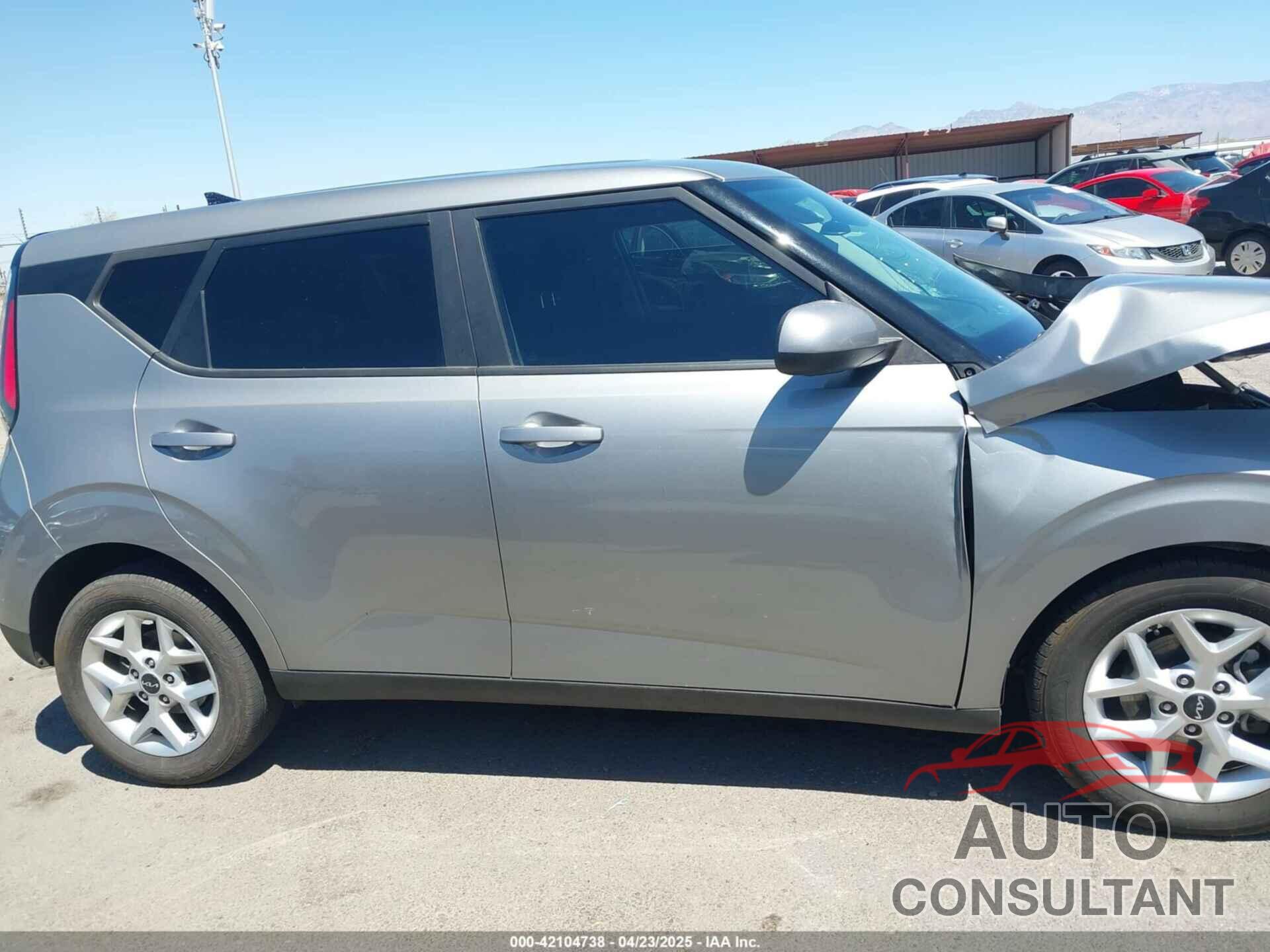 KIA SOUL 2023 - KNDJ23AU5P7888652