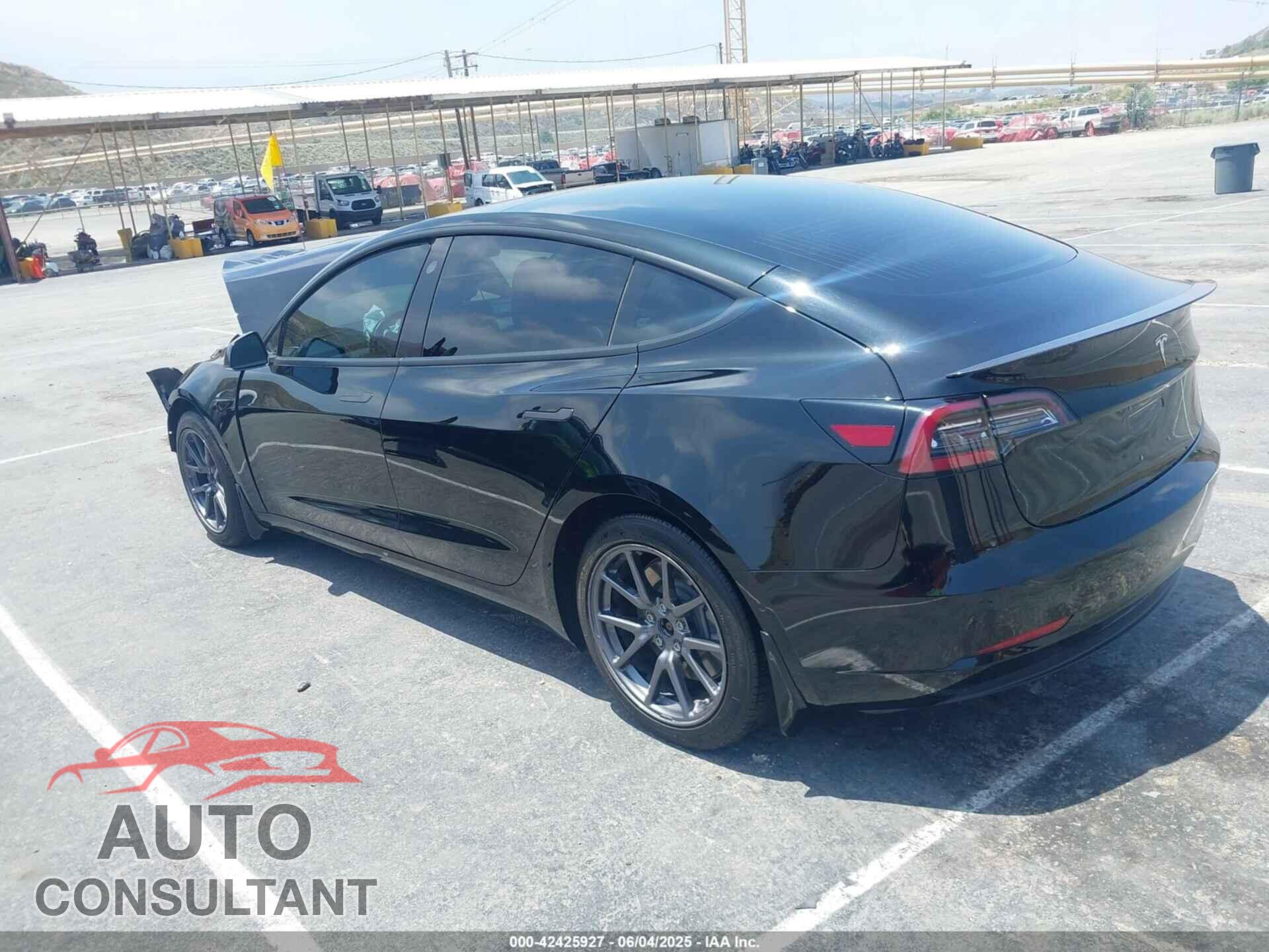 TESLA MODEL 3 2018 - 5YJ3E1EA1JF123363