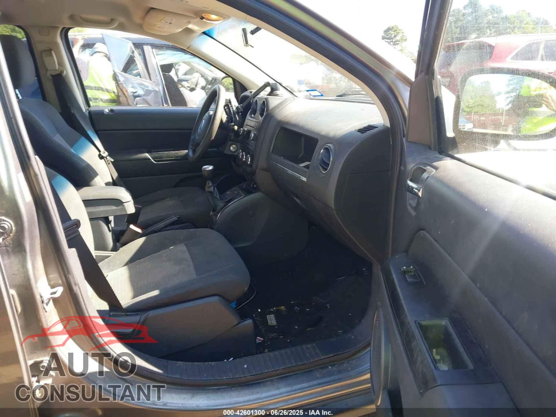JEEP COMPASS 2011 - 1J4NT1FB6BD236024