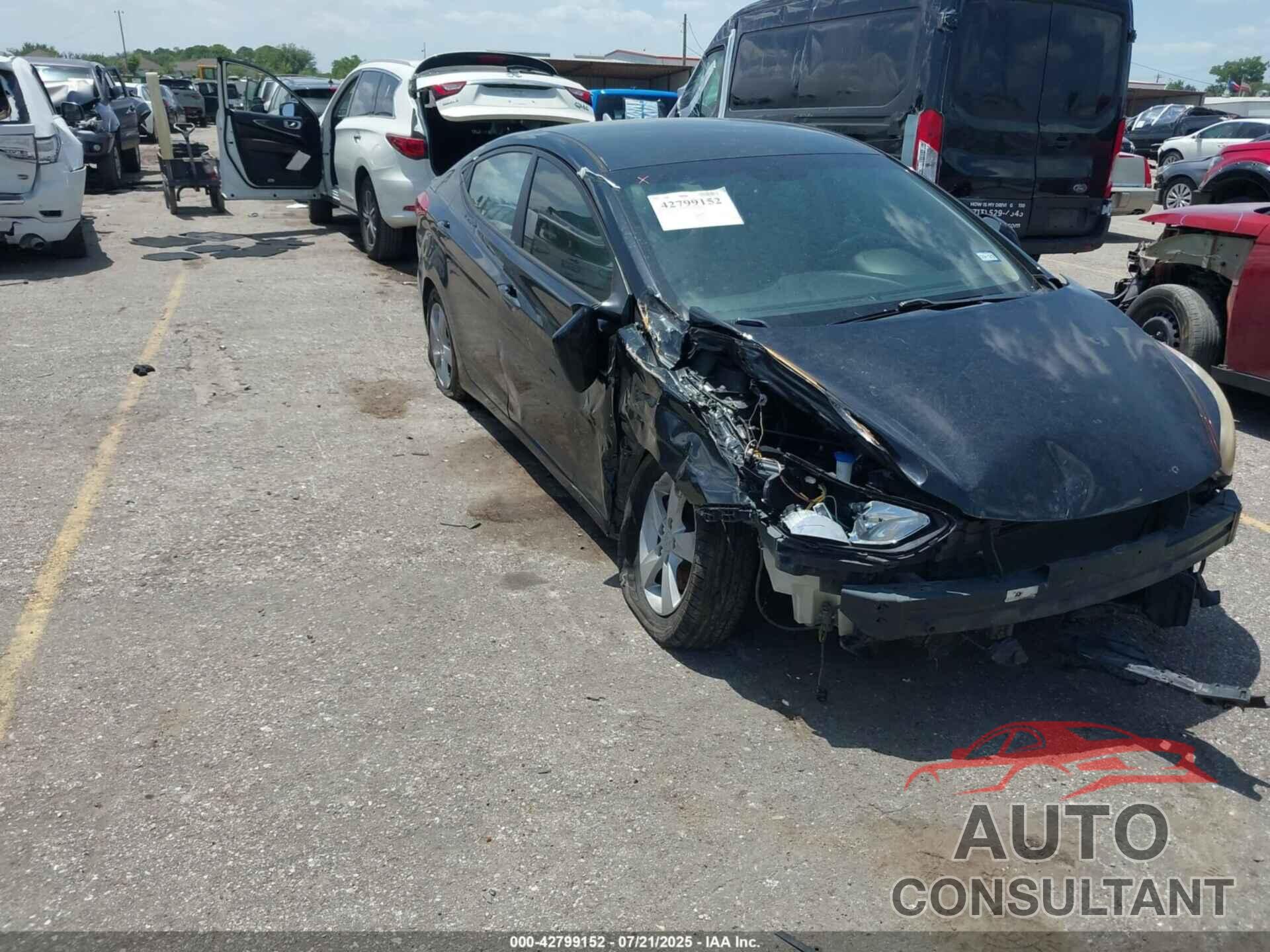HYUNDAI ELANTRA 2012 - 5NPDH4AE4CH073357