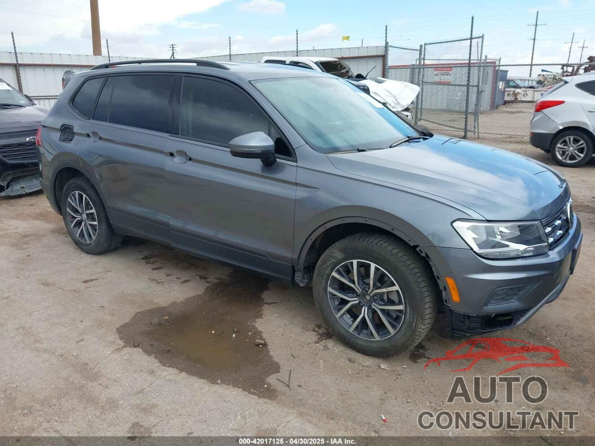 VOLKSWAGEN TIGUAN 2021 - 3VV0B7AX0MM017433