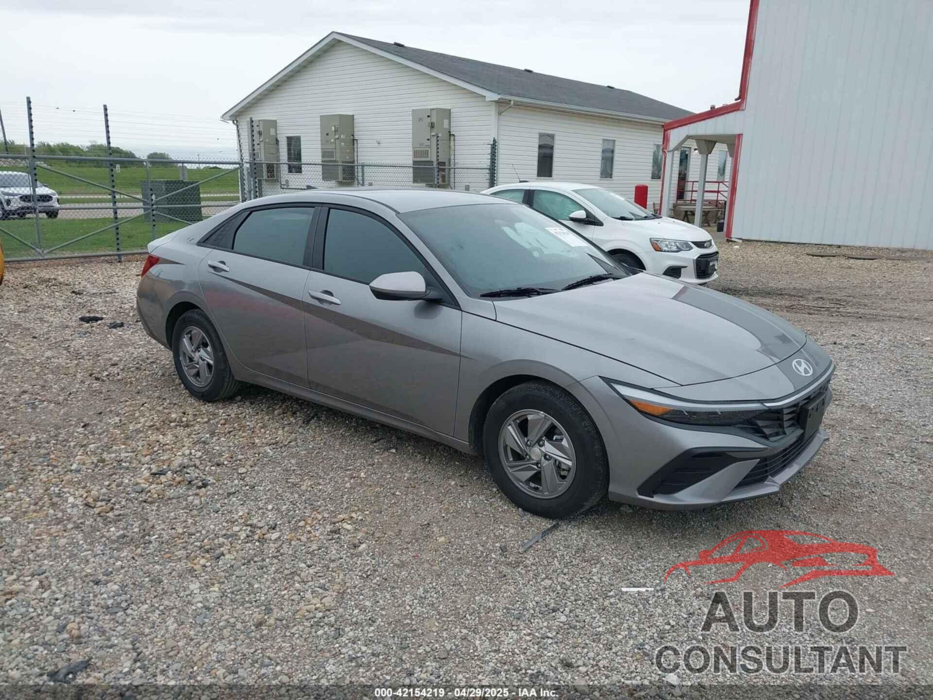 HYUNDAI ELANTRA 2024 - KMHLL4DG0RU850408