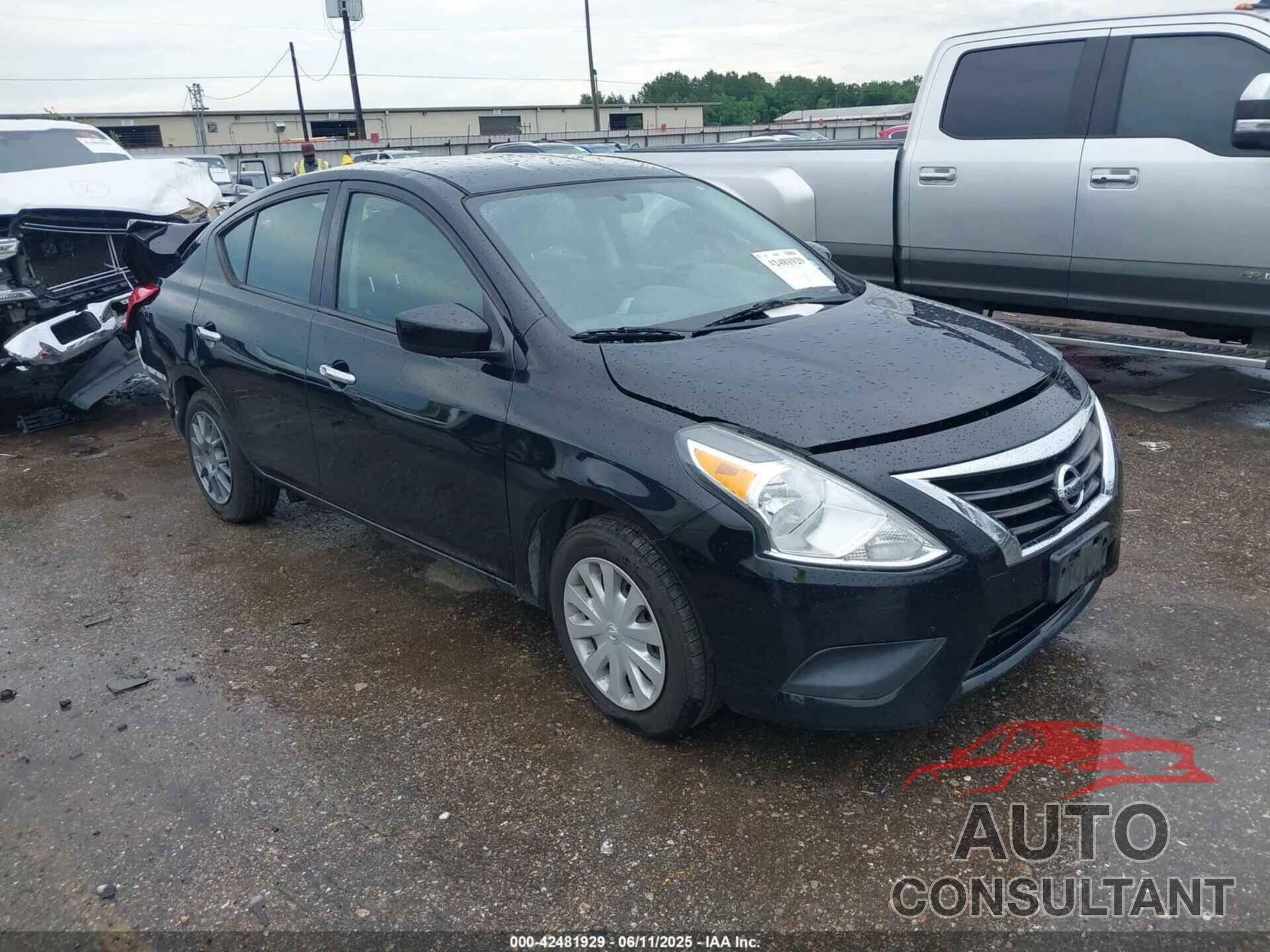 NISSAN VERSA 2018 - 3N1CN7AP7JL805150
