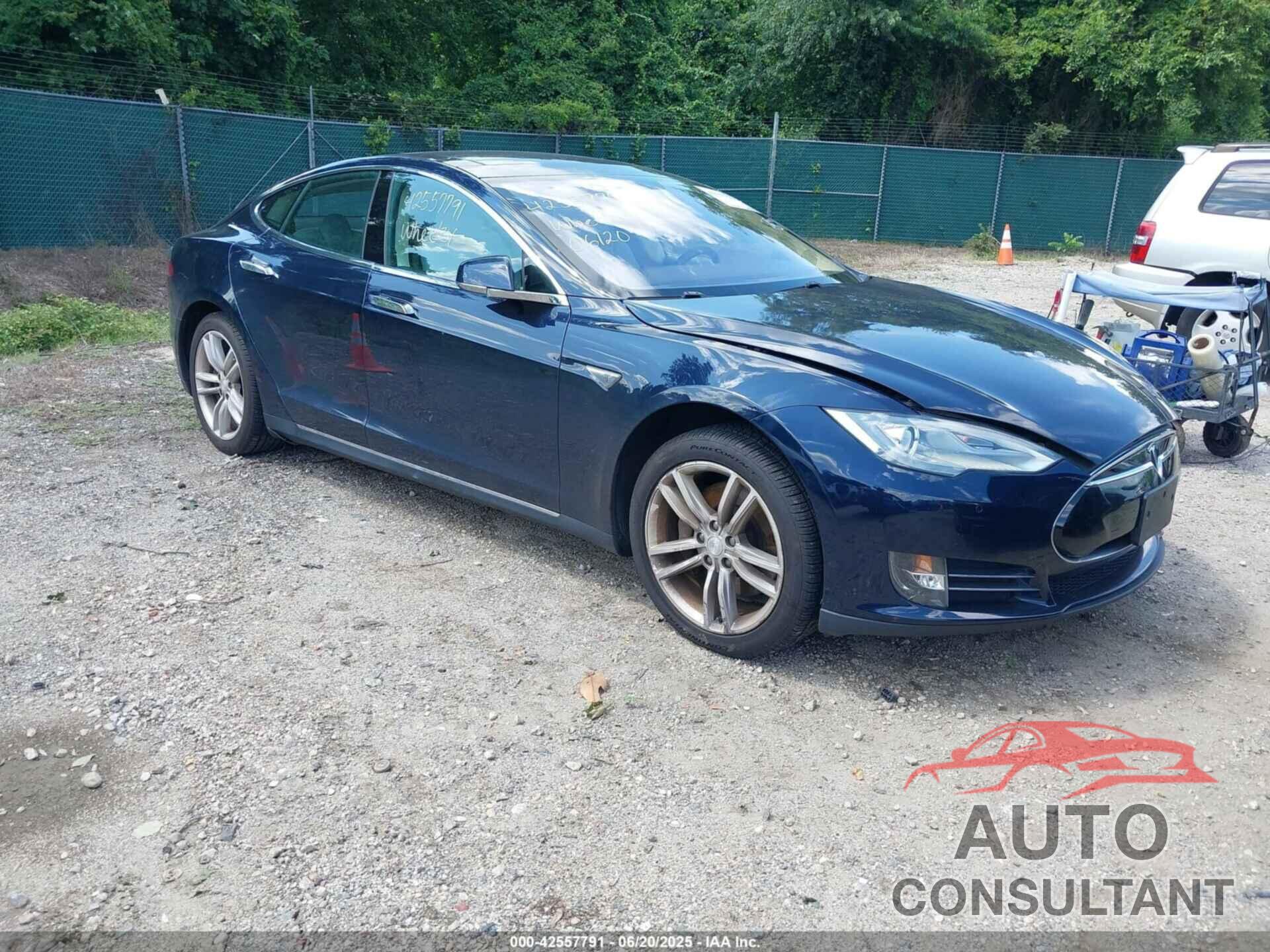 TESLA MODEL S 2013 - 5YJSA1CN0DFP21851