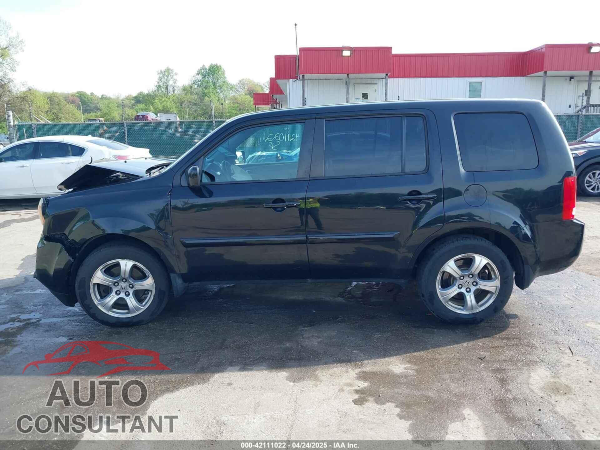 HONDA PILOT 2015 - 5FNYF4H53FB054525