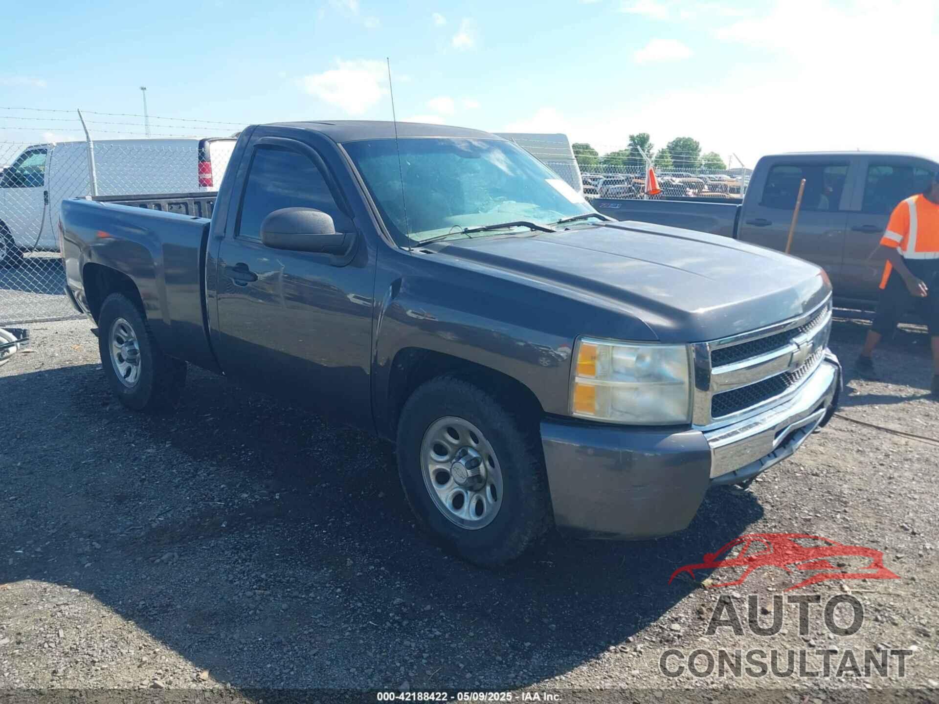 CHEVROLET SILVERADO 1500 2010 - 1GCPKPEA3AZ152757