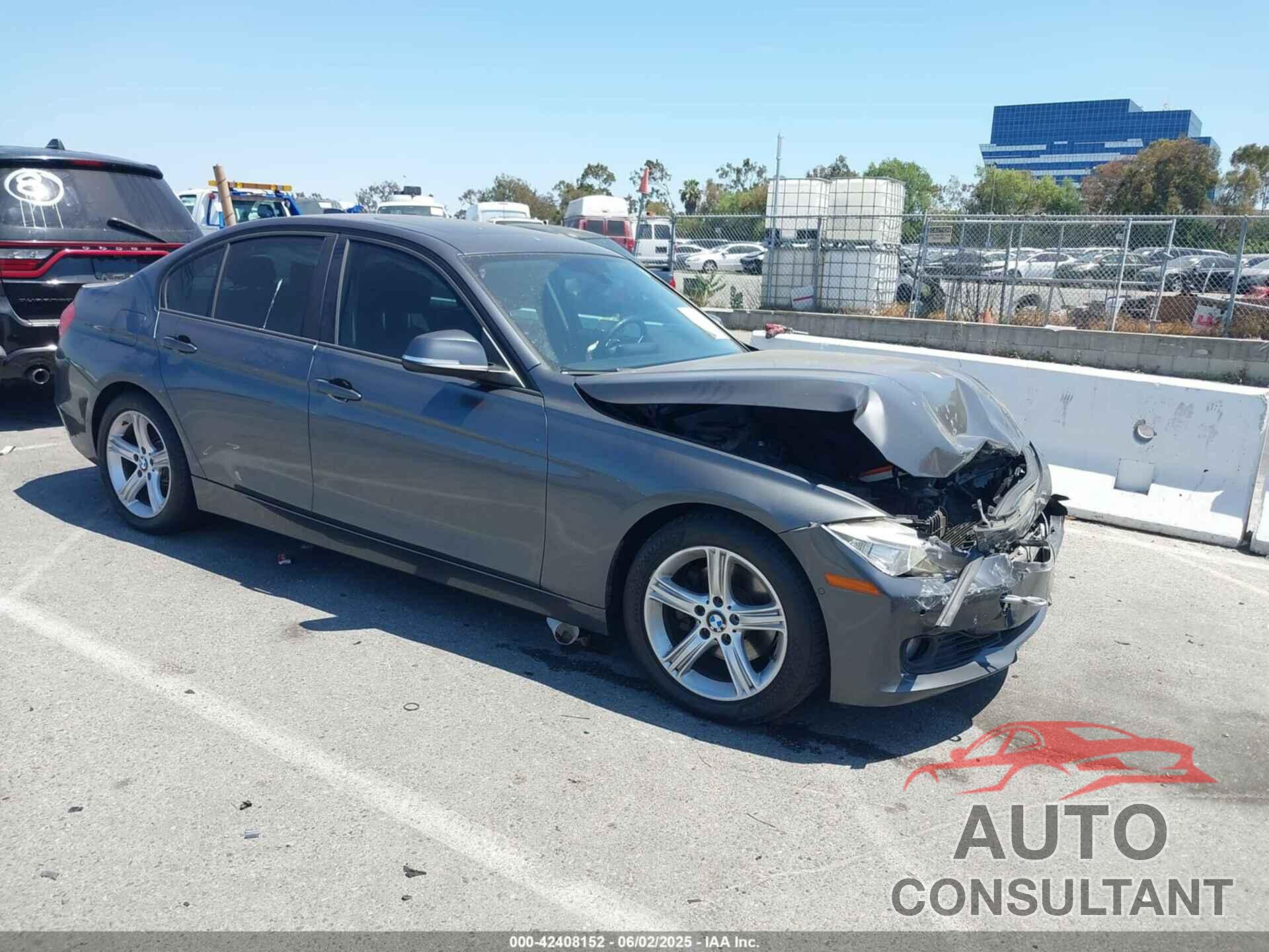 BMW 328I 2013 - WBA3C1C50DF444402