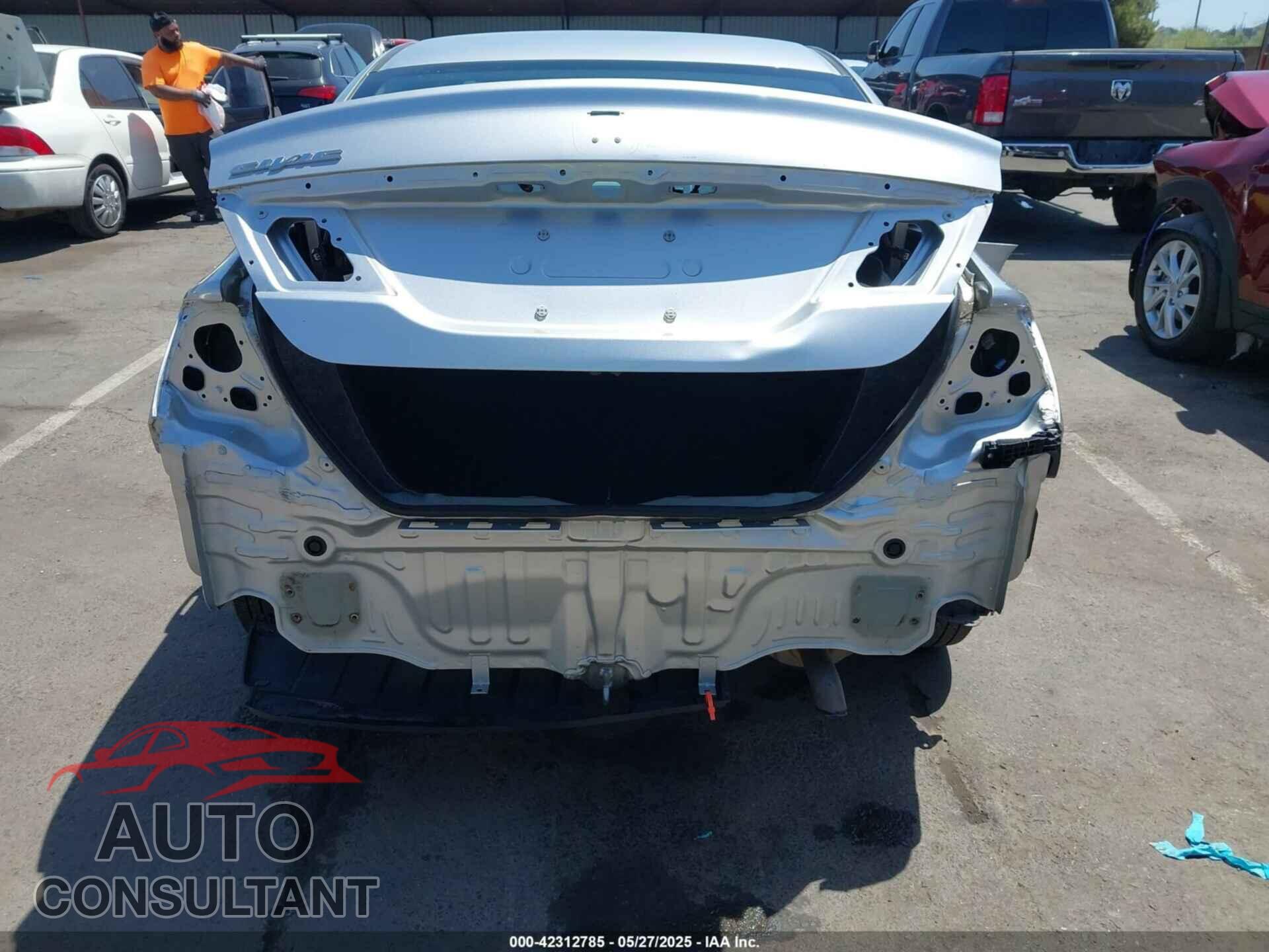 HONDA CIVIC 2013 - 19XFB2F55DE272995