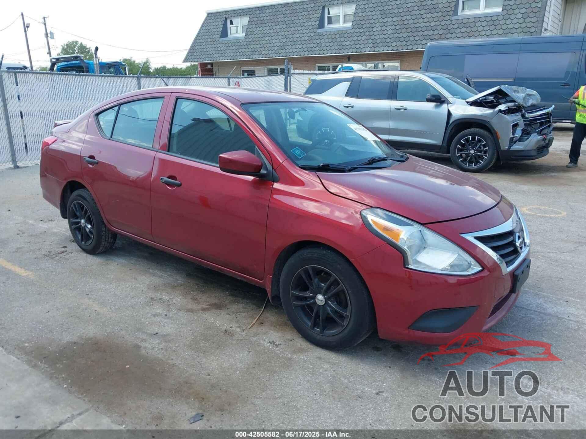 NISSAN VERSA 2017 - 3N1CN7AP3HL869700