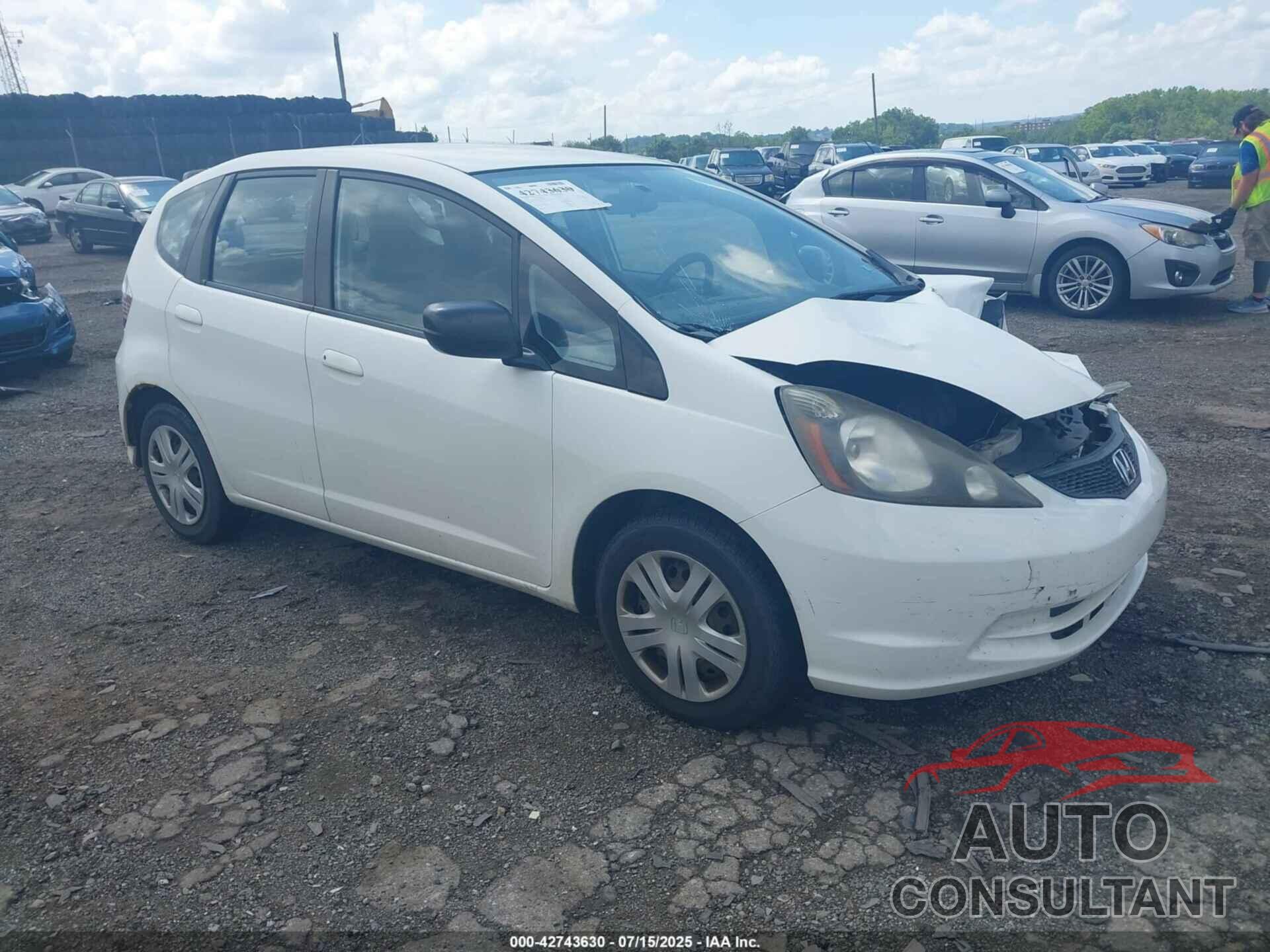 HONDA FIT 2010 - JHMGE8G28AS017395