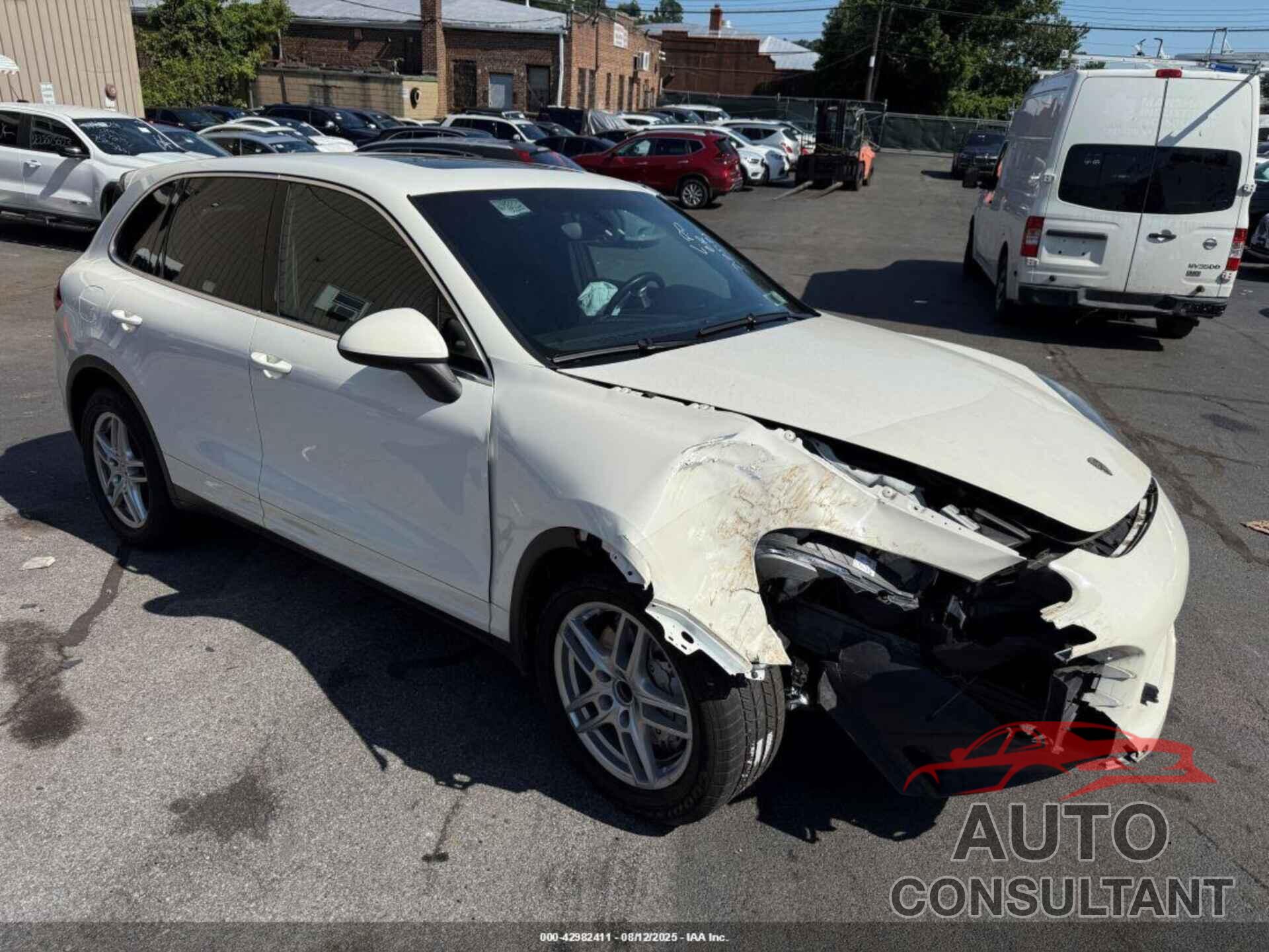 PORSCHE CAYENNE 2011 - WP1AB2A2XBLA50107