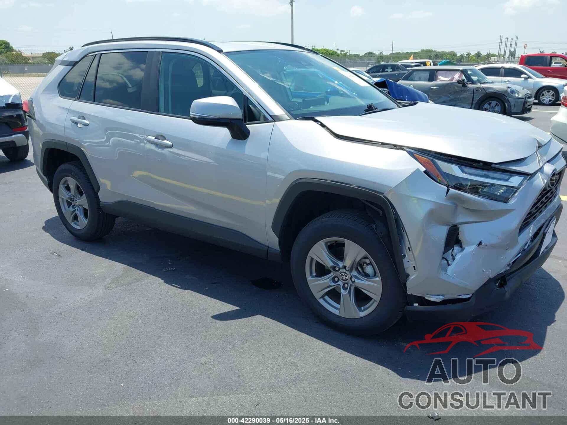 TOYOTA RAV4 2024 - 2T3W1RFV5RC284394