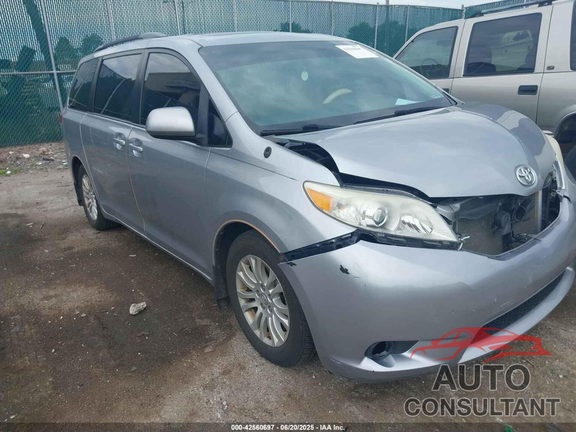 TOYOTA SIENNA 2013 - 5TDYK3DC3DS336201
