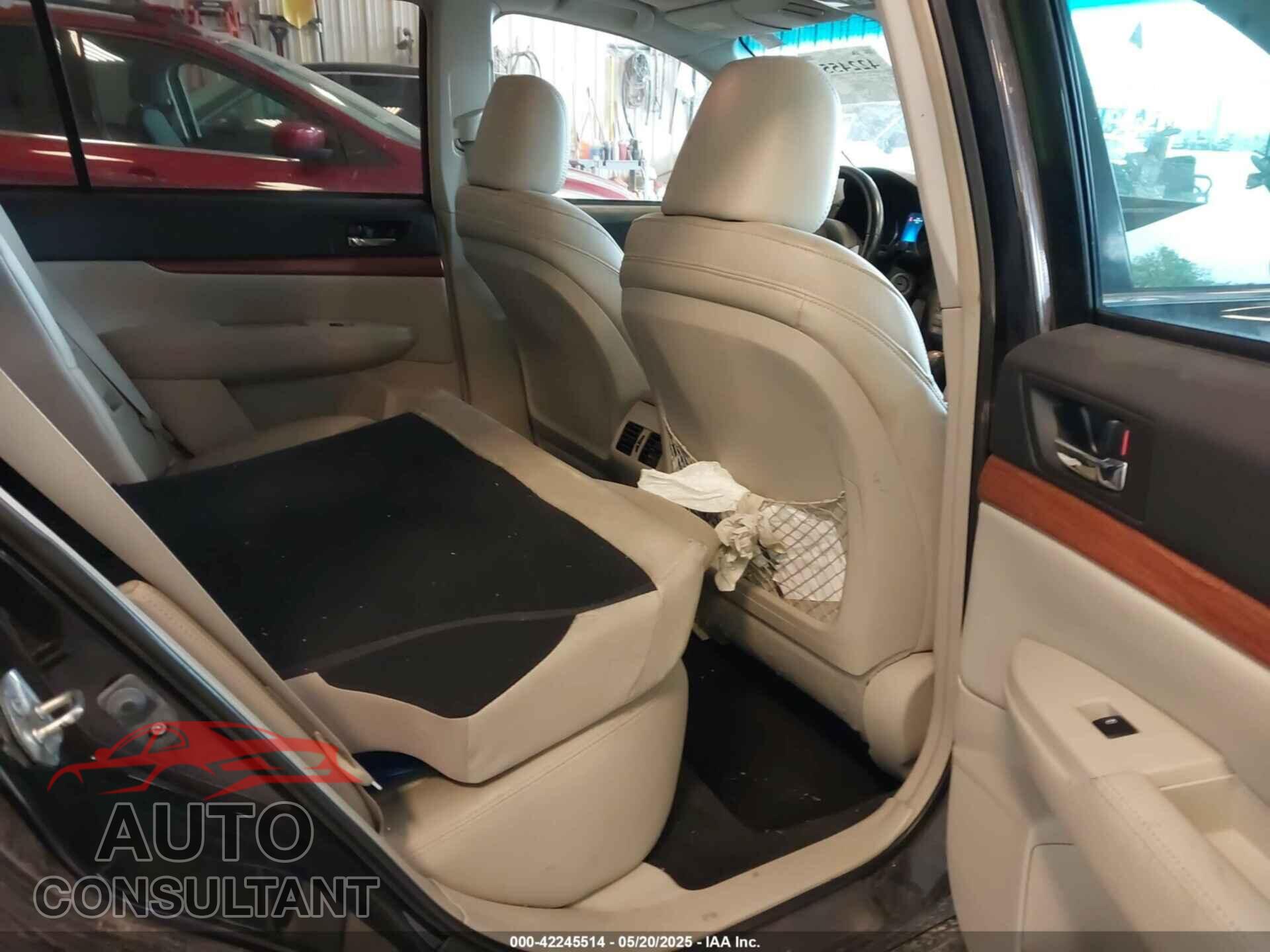 SUBARU OUTBACK 2013 - 4S4BRBLC8D3227503