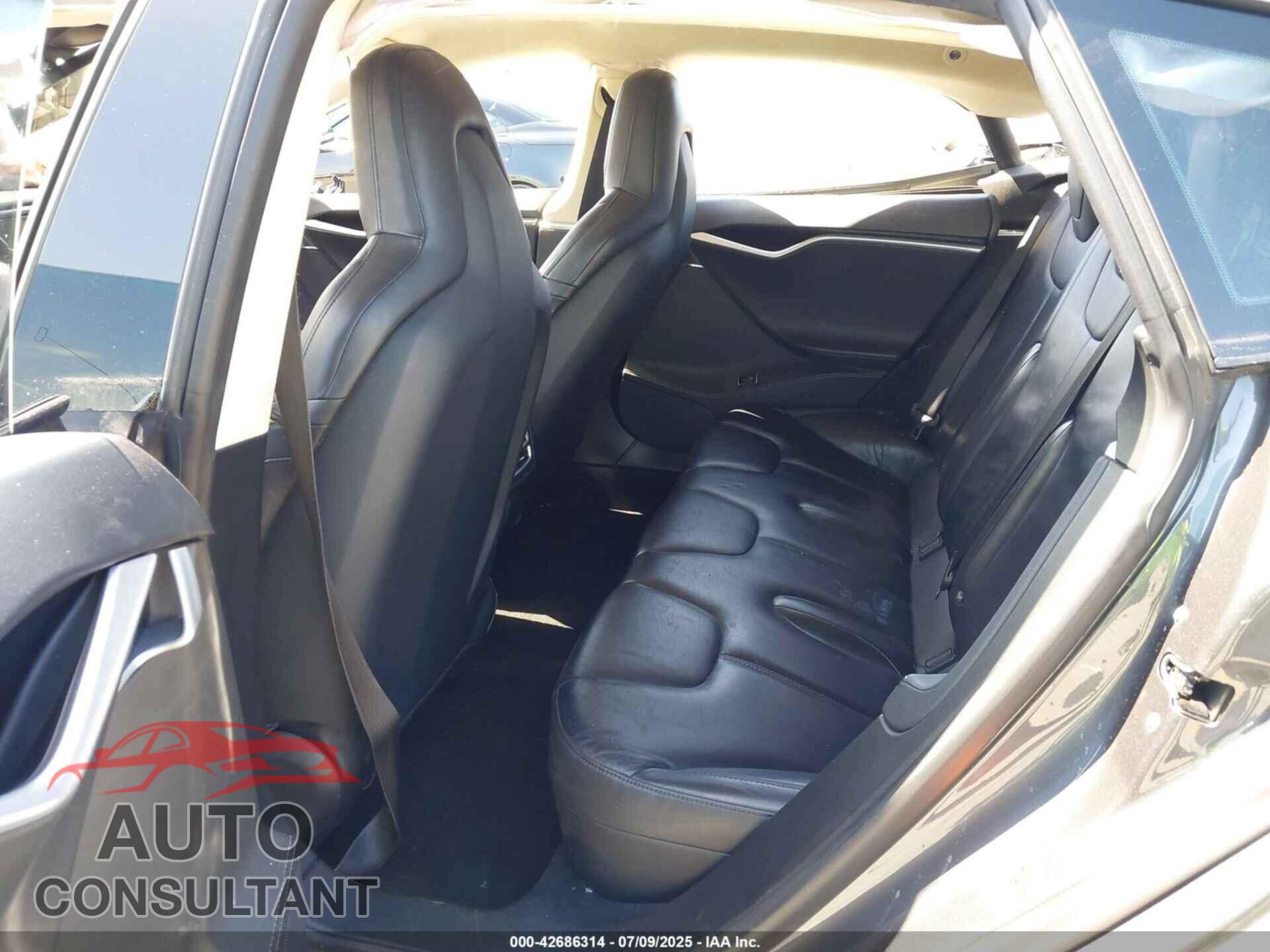 TESLA MODEL S 2015 - 5YJSA1E18FF104436
