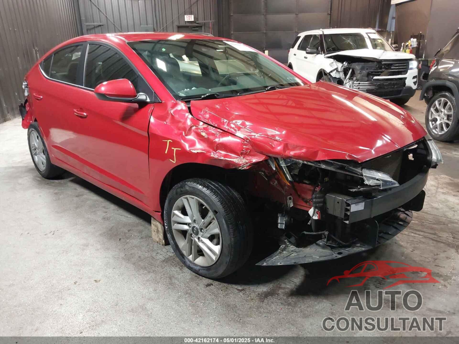 HYUNDAI ELANTRA 2020 - 5NPD84LF8LH621785