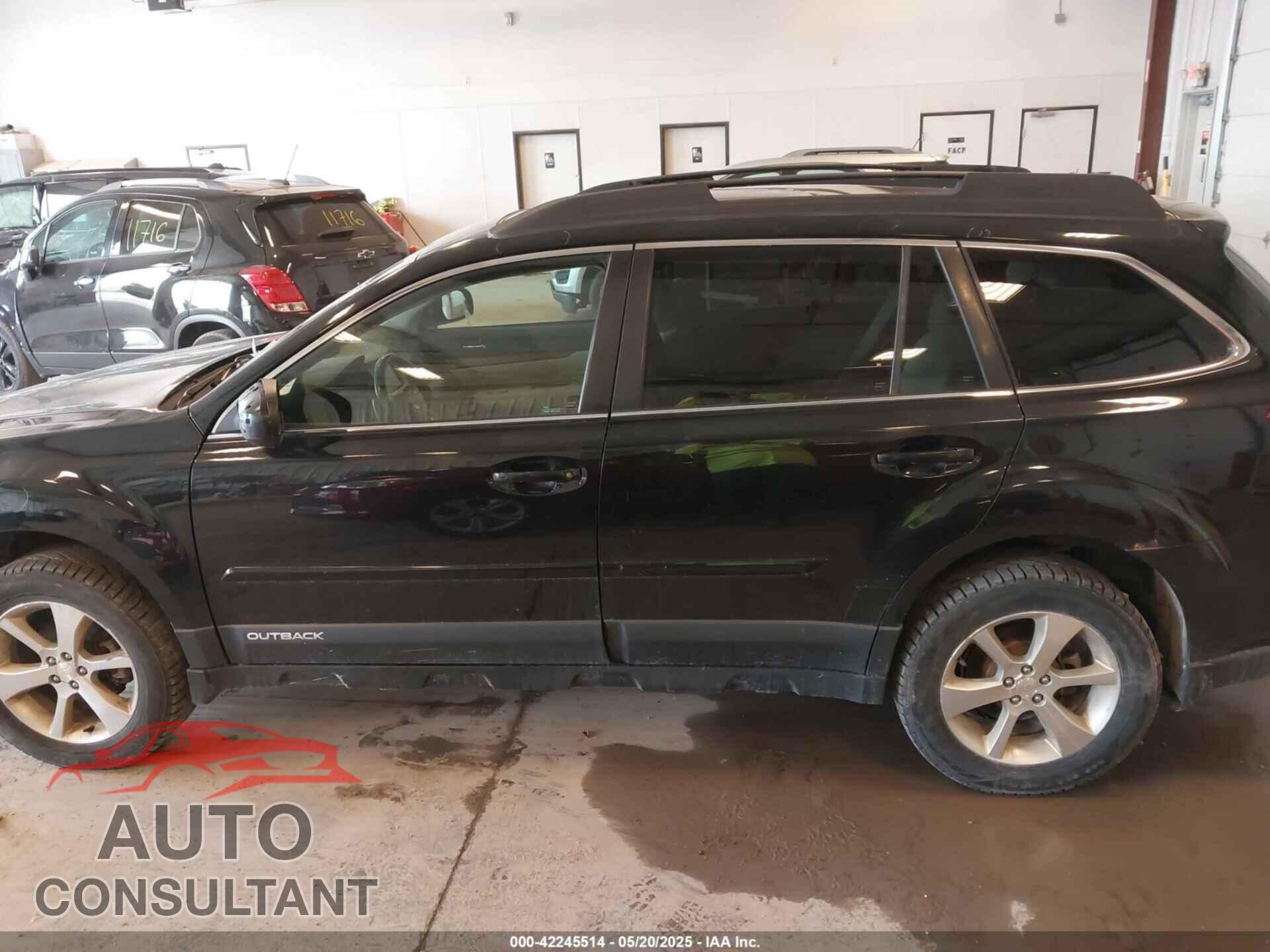 SUBARU OUTBACK 2013 - 4S4BRBLC8D3227503