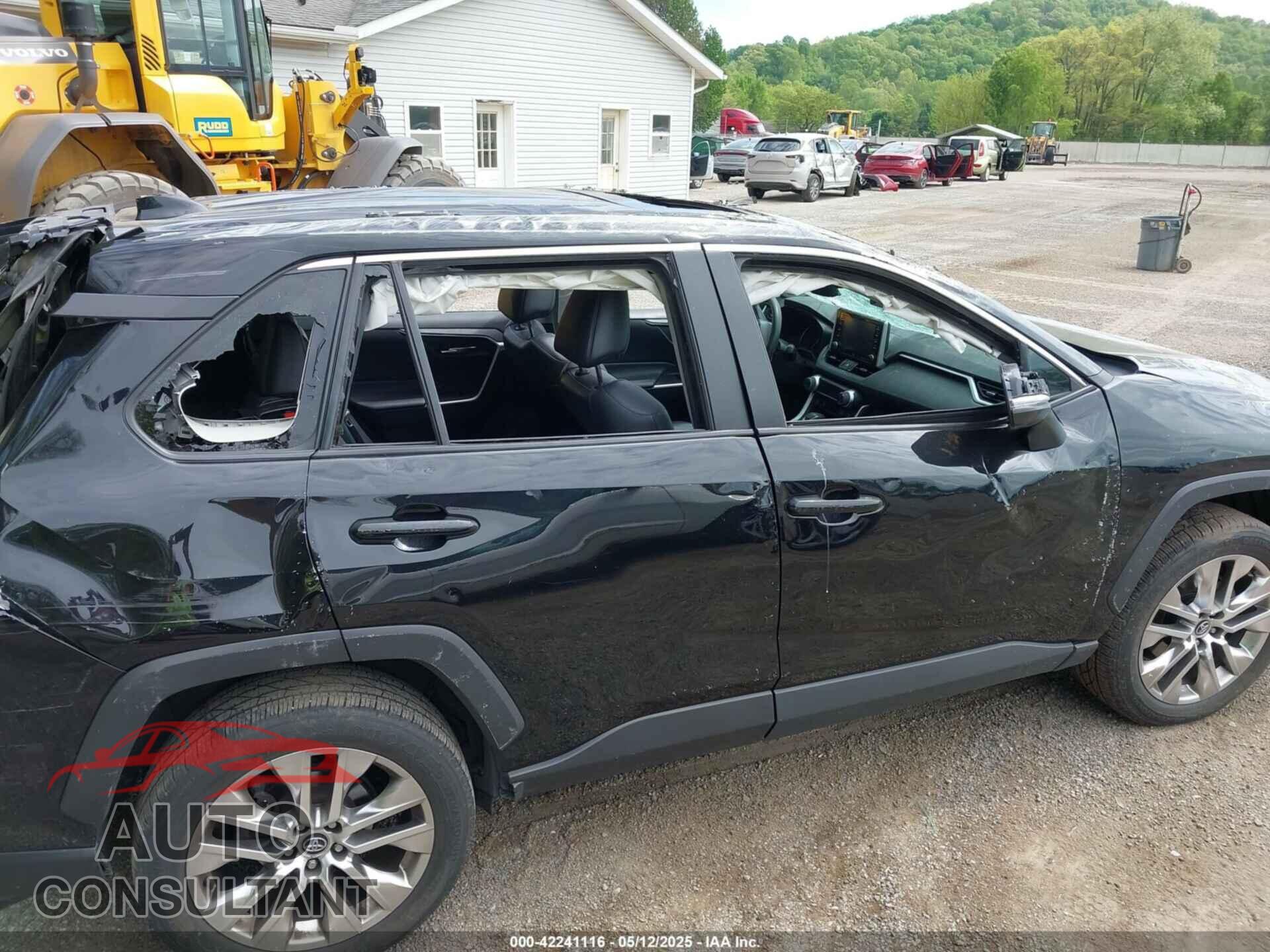 TOYOTA RAV4 2021 - 2T3A1RFV7MC145340