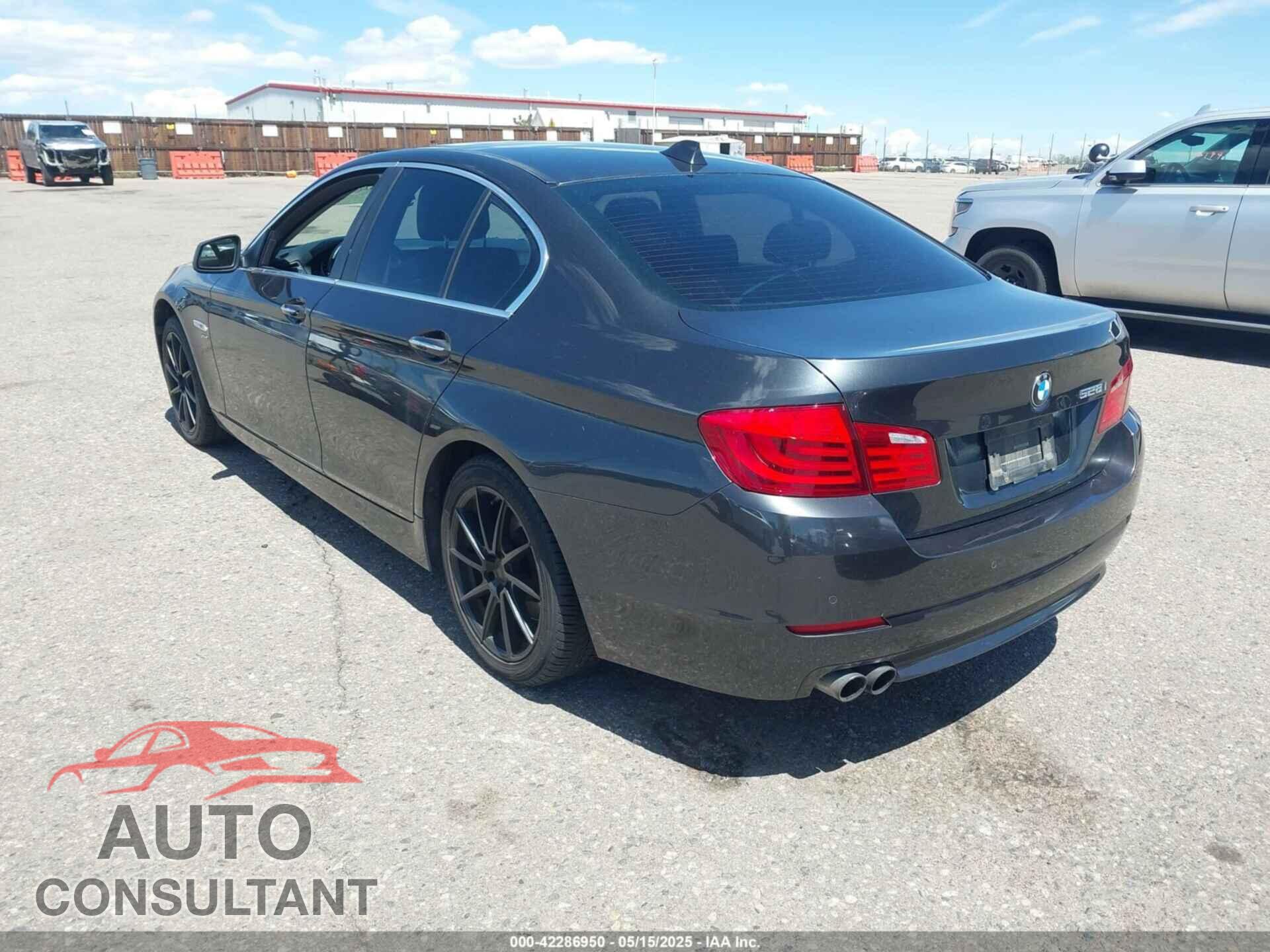 BMW 528I 2012 - WBAXH5C55CDW03631