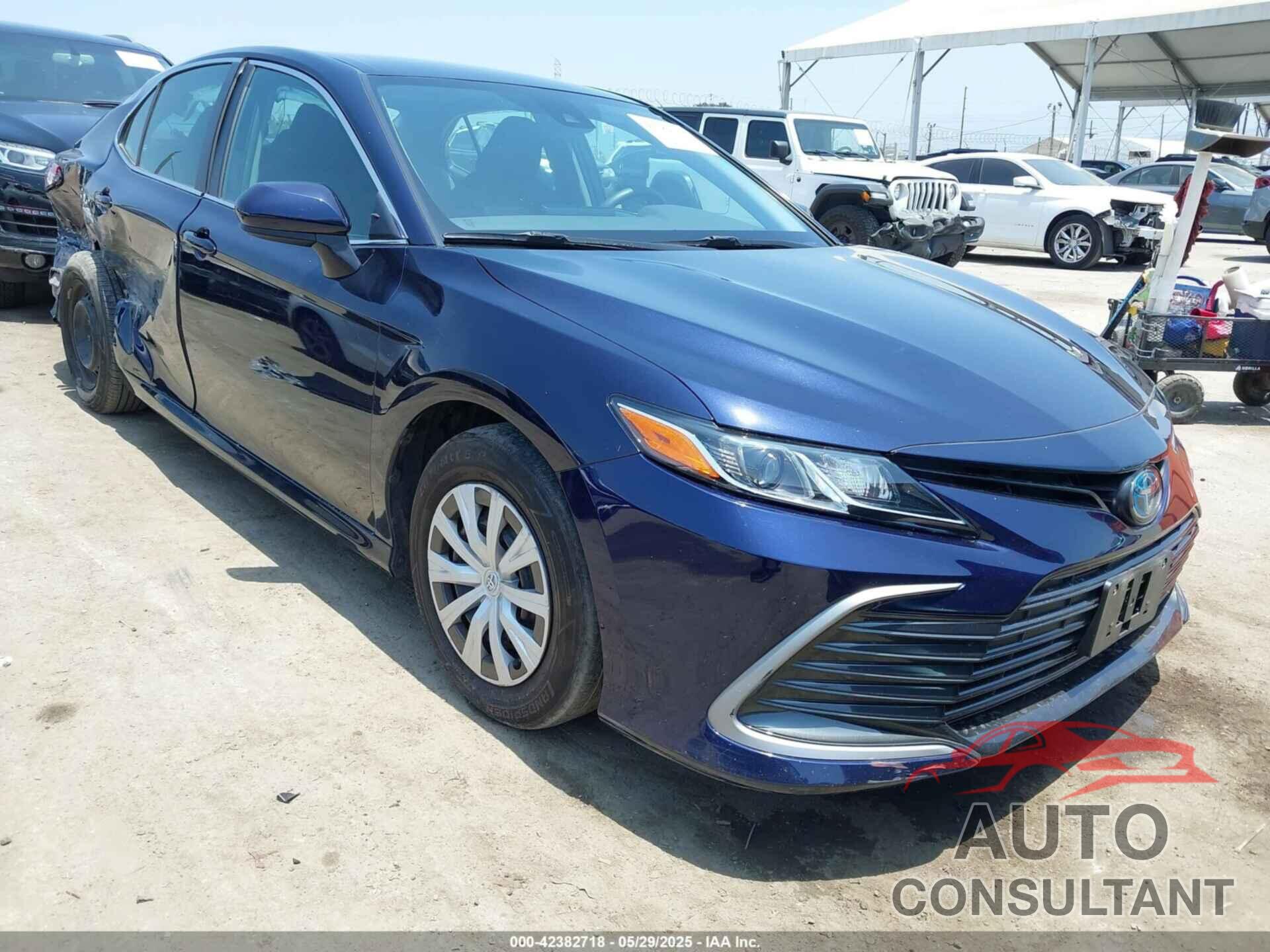 TOYOTA CAMRY 2022 - 4T1C31AK0NU576130