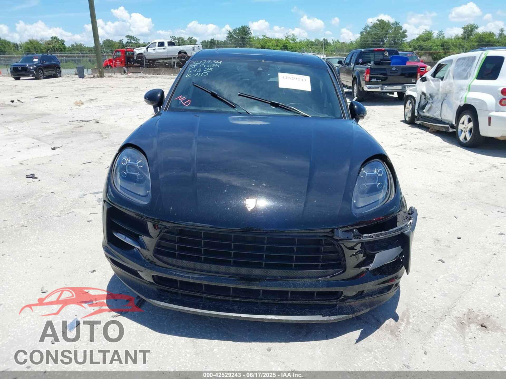 PORSCHE MACAN 2021 - WP1AA2A52MLB03298