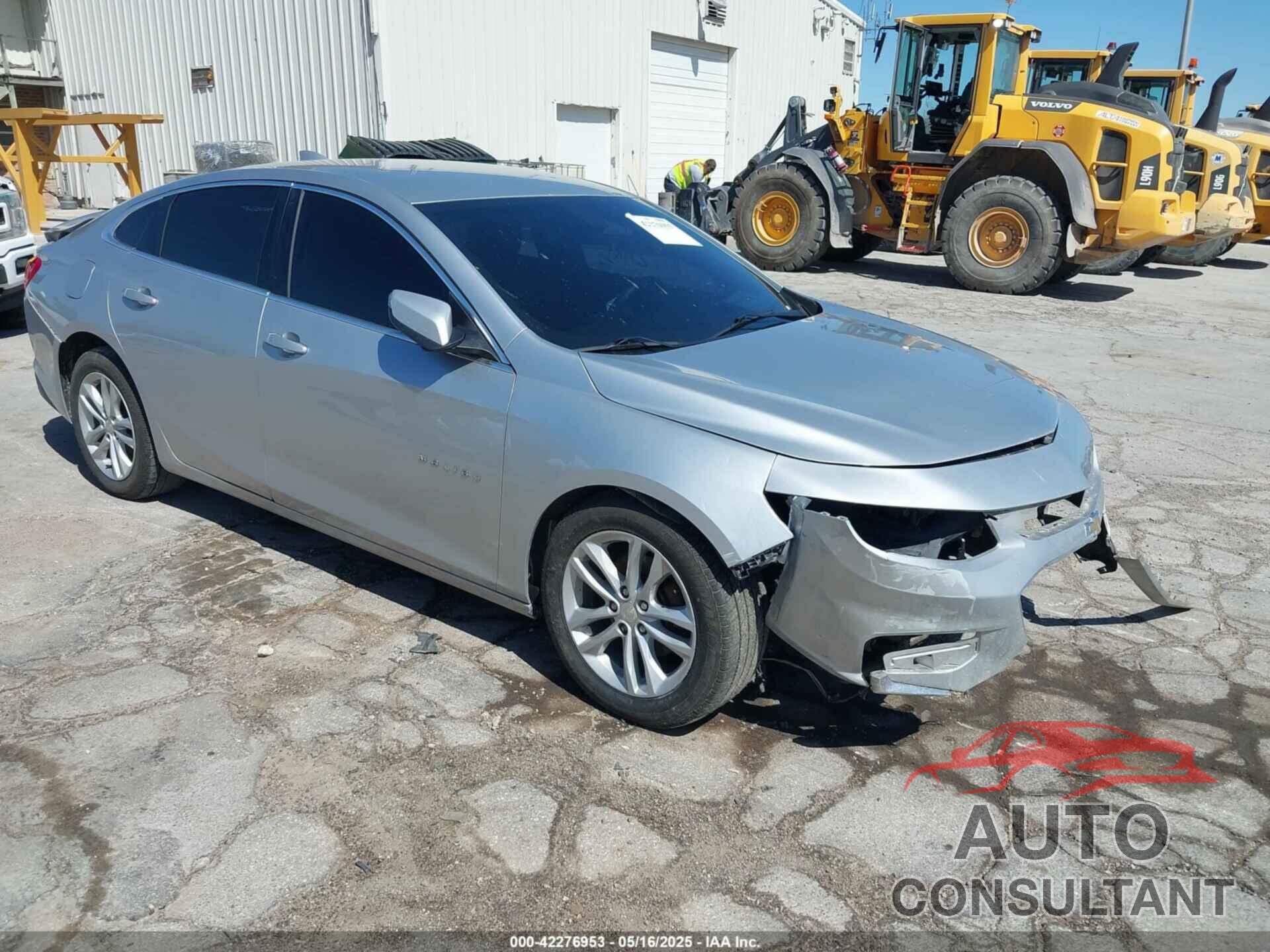 CHEVROLET MALIBU 2017 - 1G1ZE5ST1HF135907