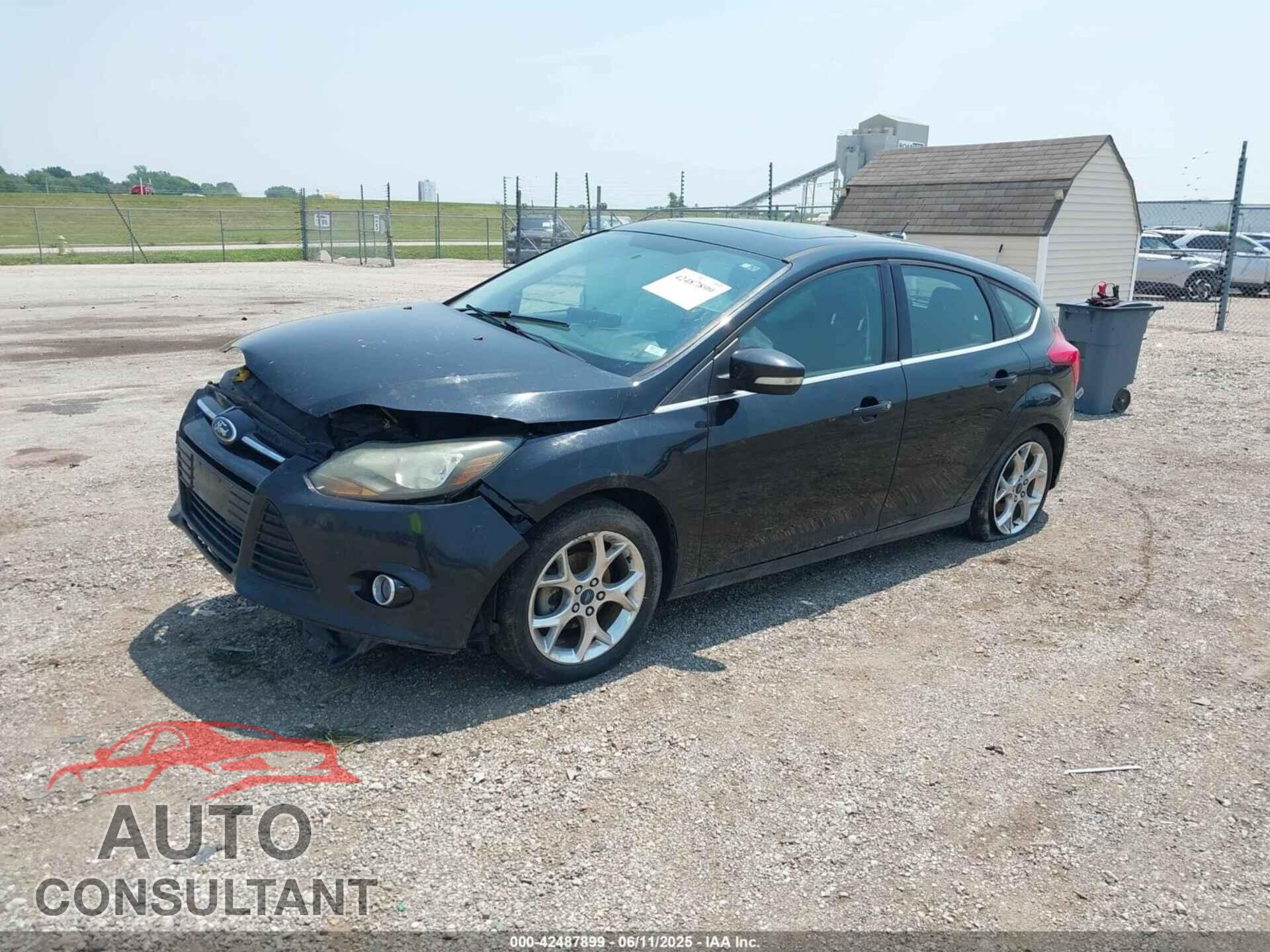 FORD FOCUS 2014 - 1FADP3N28EL383920