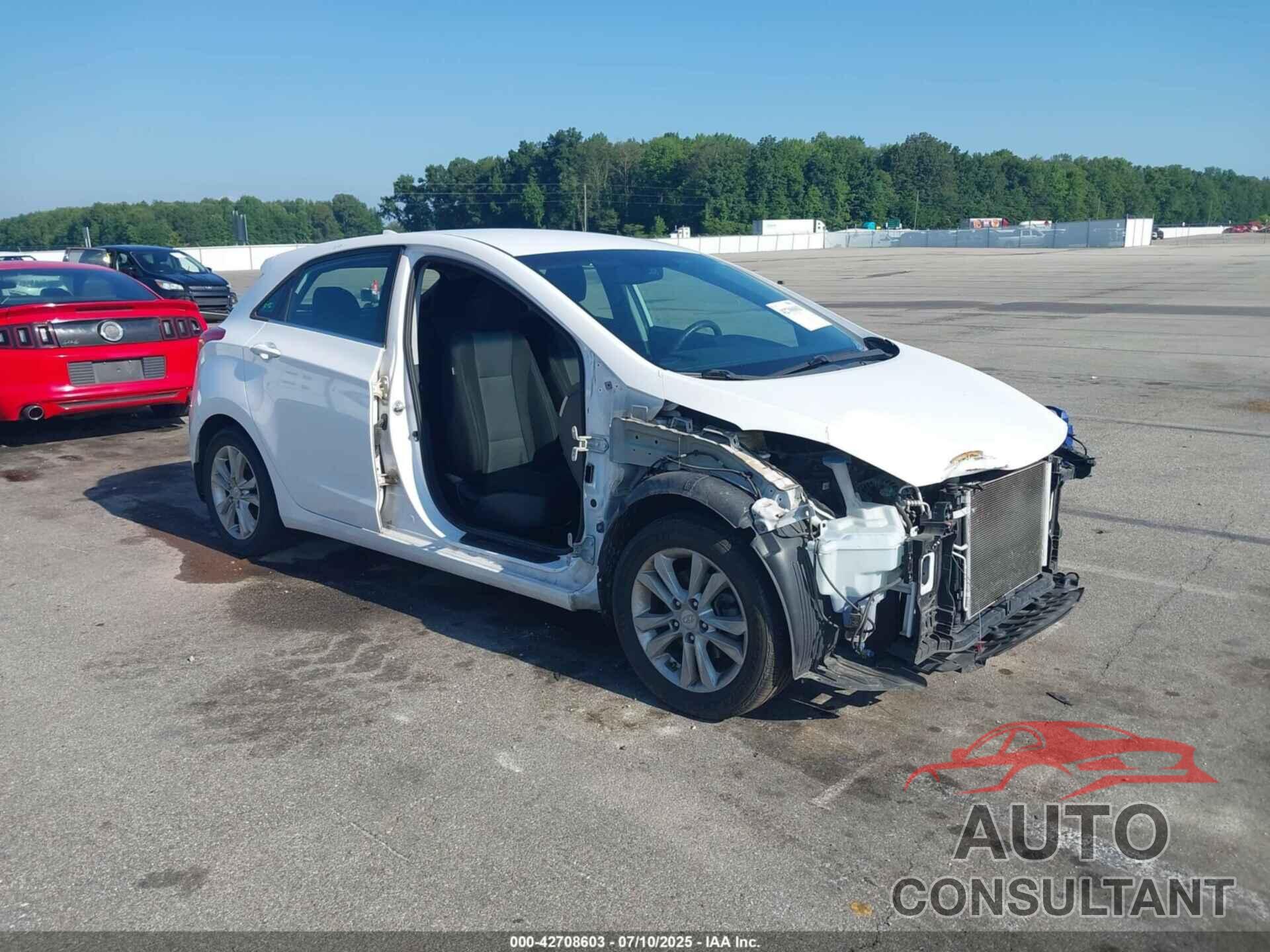 HYUNDAI ELANTRA GT 2013 - KMHD35LE6DU023936