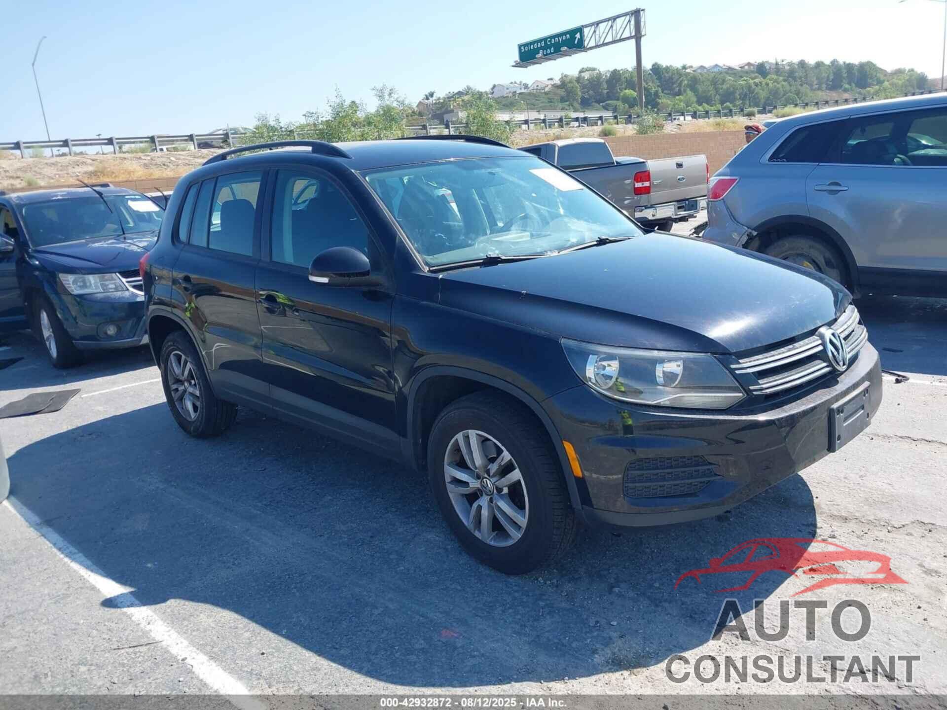 VOLKSWAGEN TIGUAN 2015 - WVGAV7AX5FW521937