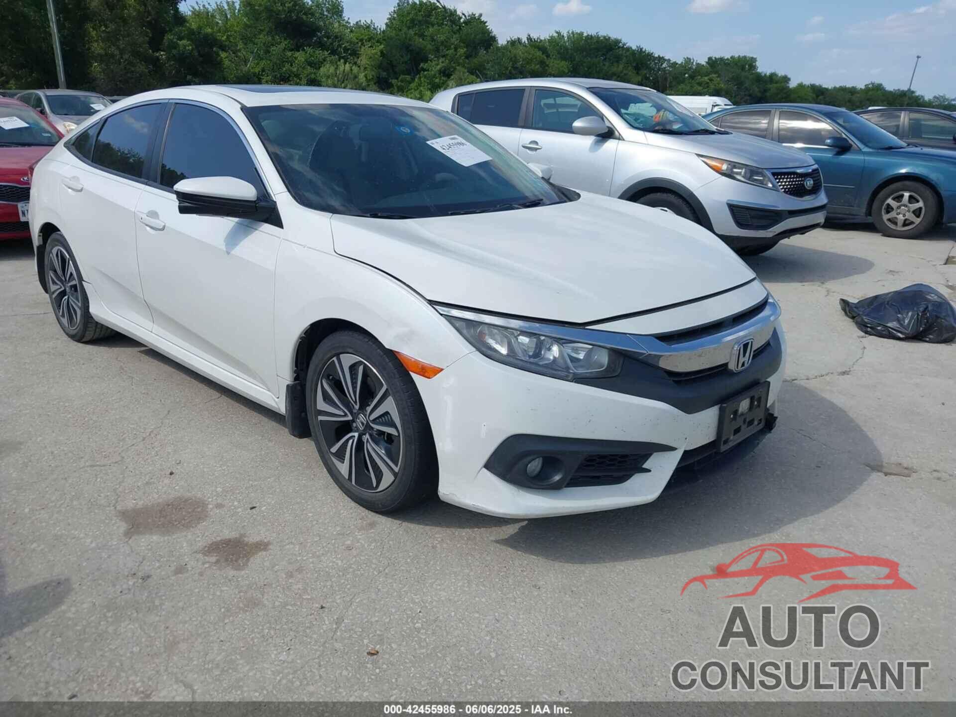 HONDA CIVIC 2017 - 19XFC1F78HE008832