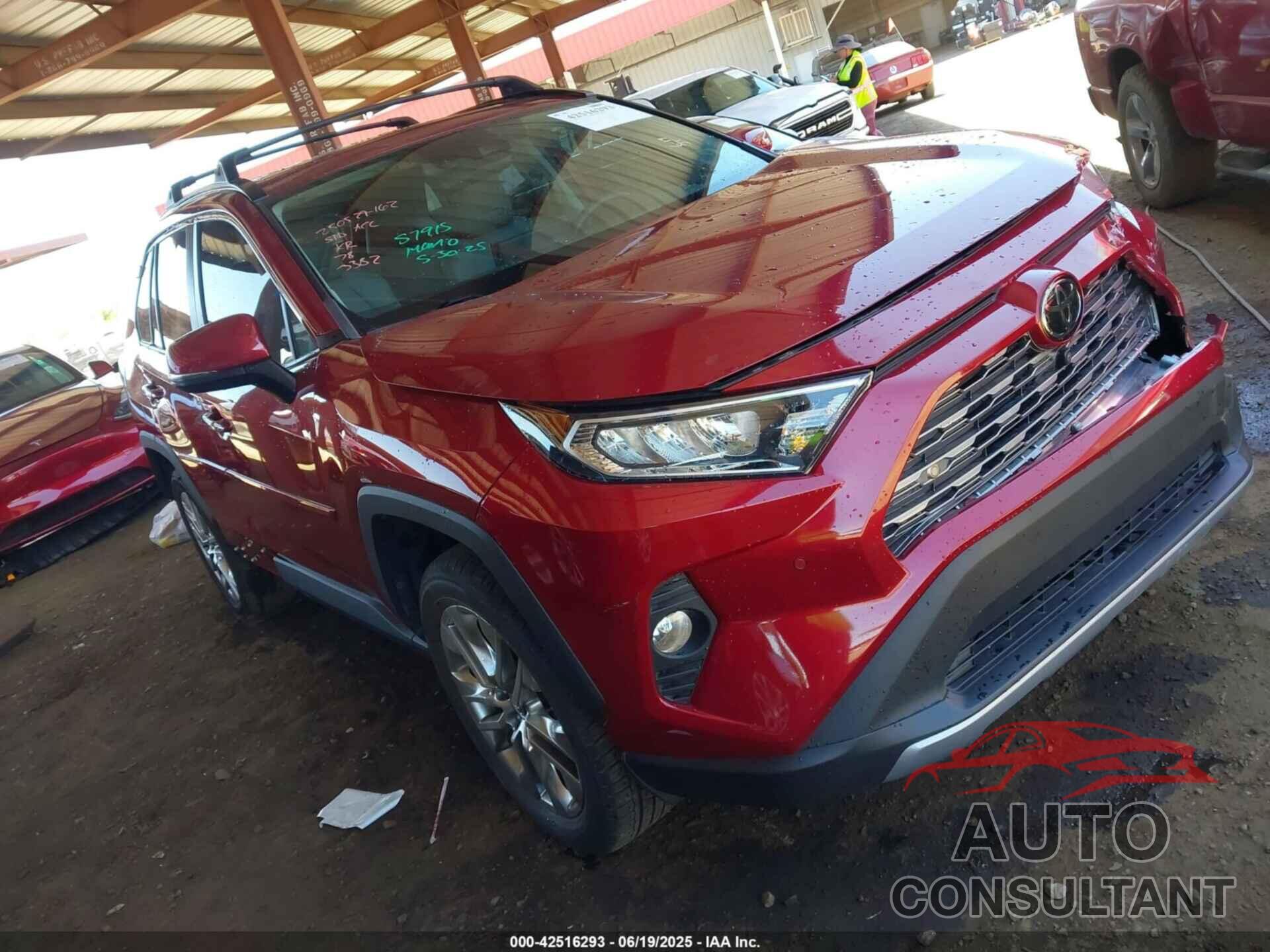 TOYOTA RAV4 2021 - 2T3Y1RFV5MW123382