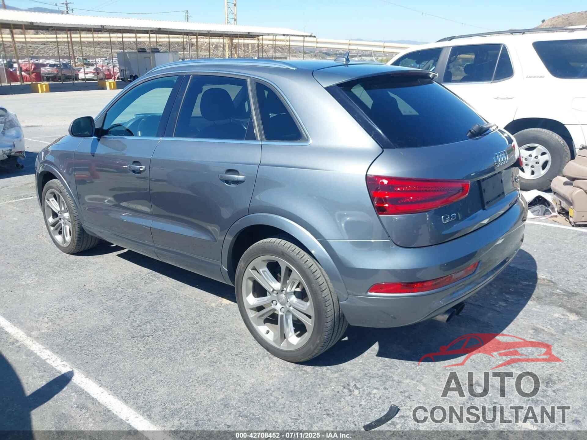 AUDI Q3 2015 - WA1GFCFSXFR014431