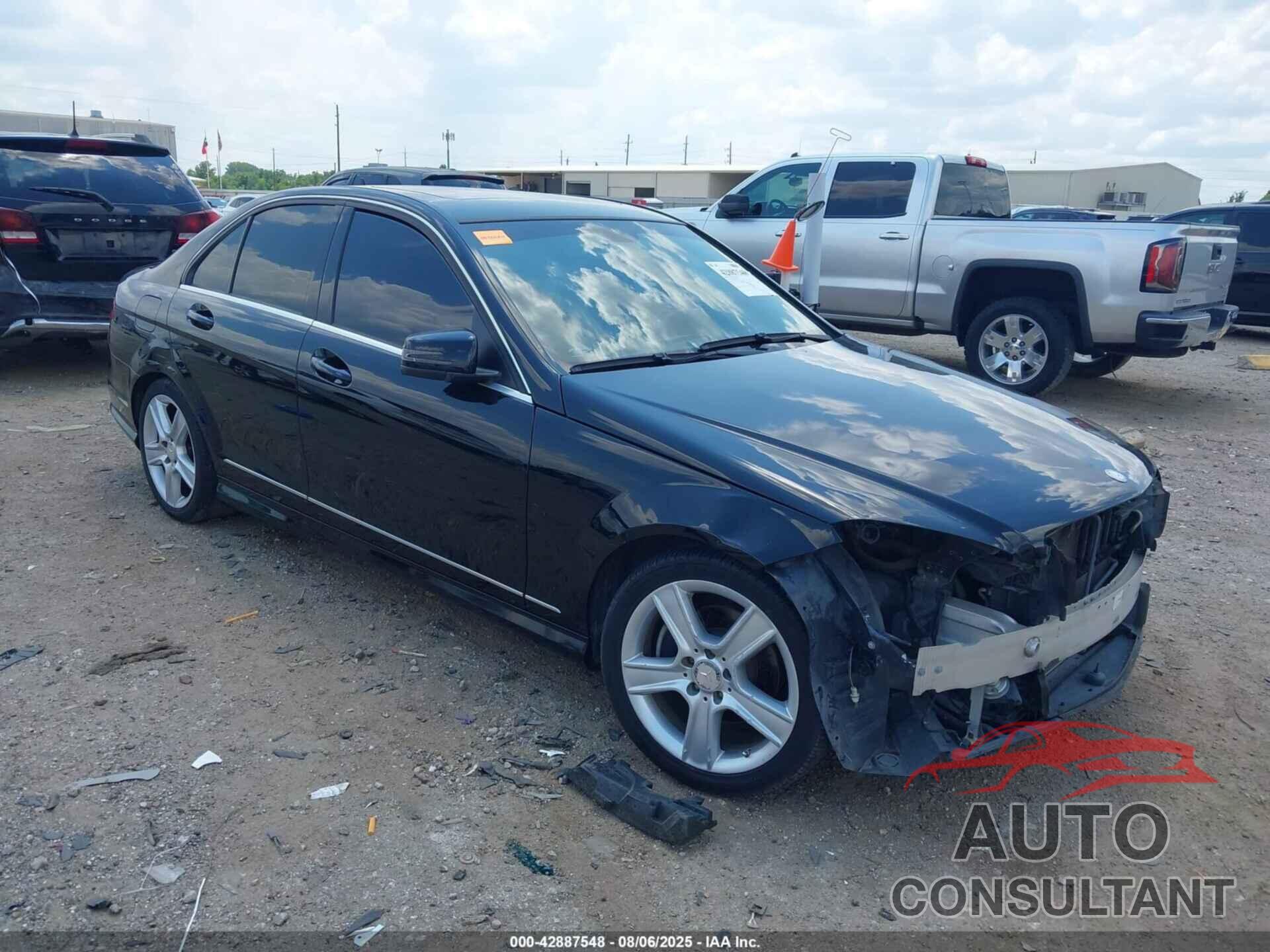 MERCEDES-BENZ C 300 2011 - WDDGF5EB1BA446343