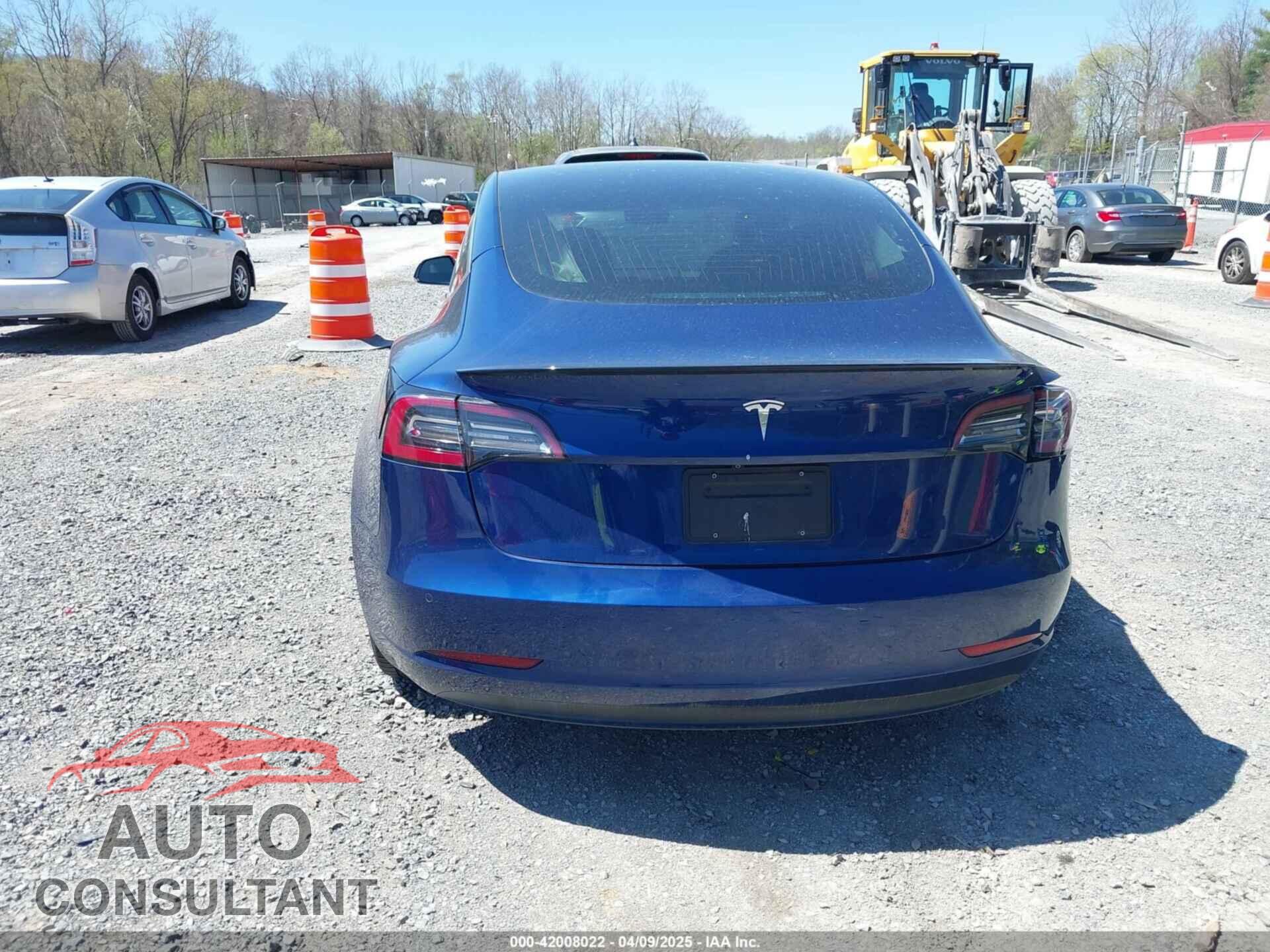TESLA MODEL 3 2019 - 5YJ3E1EA5KF400906
