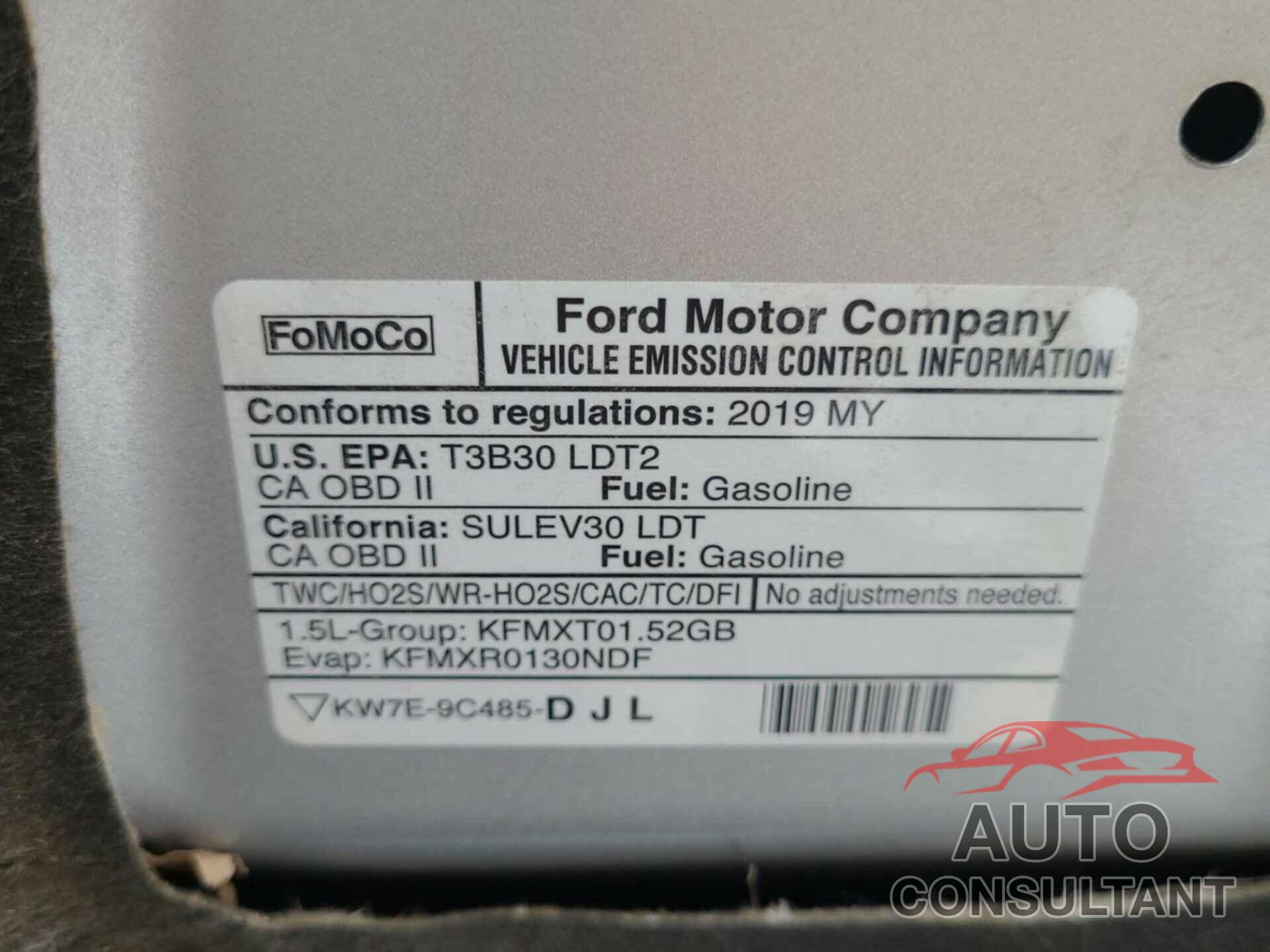 FORD ESCAPE 2019 - 1FMCU9HD4KUC07849