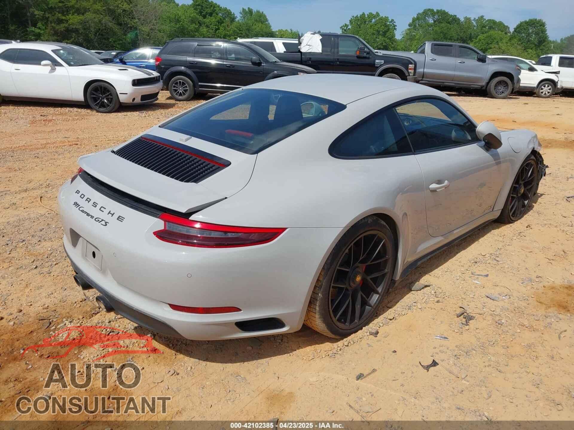 PORSCHE 911 2018 - WP0AB2A98JS123719