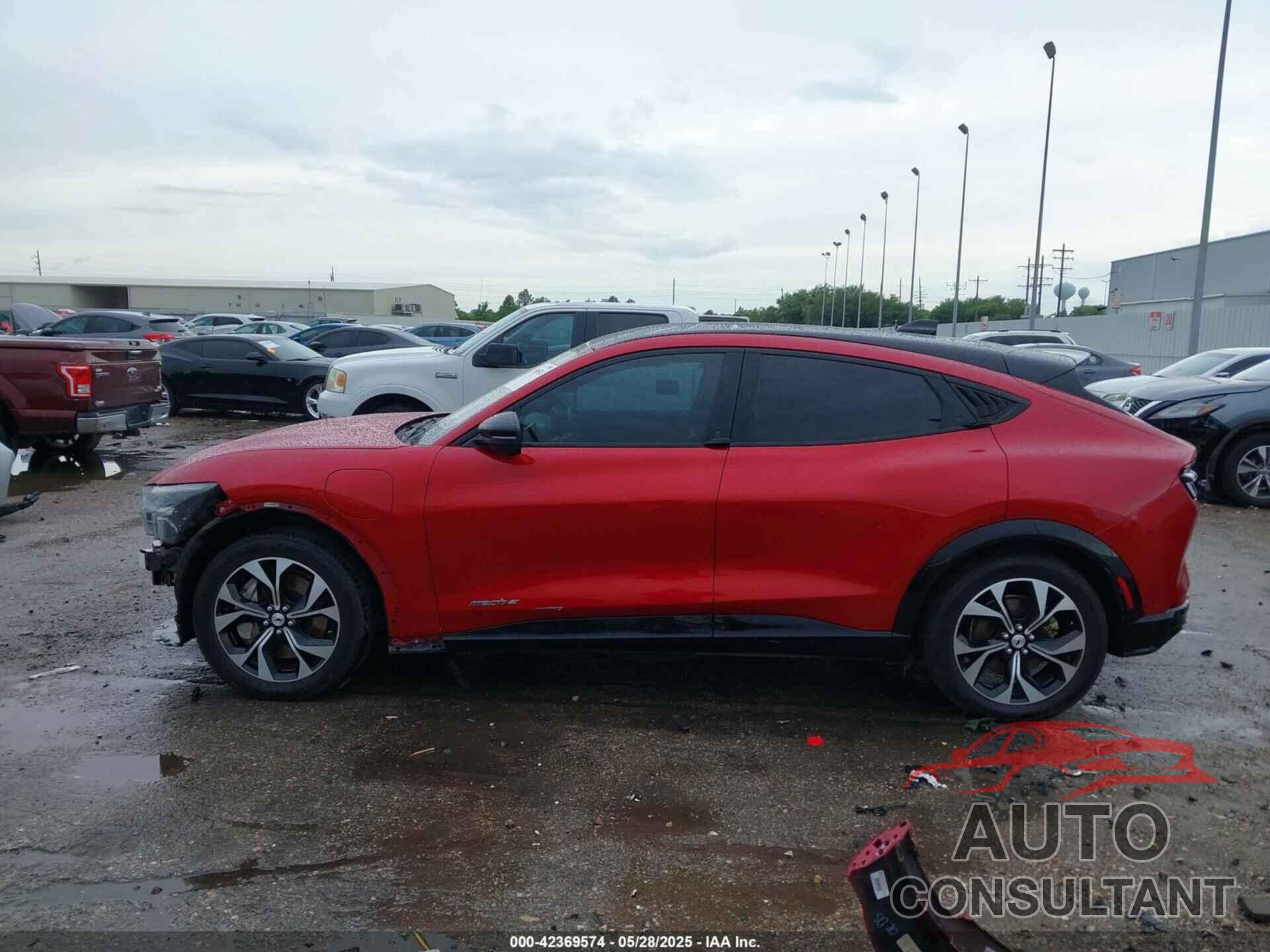 FORD MUSTANG MACH-E 2022 - 3FMTK3RM1NMA57631