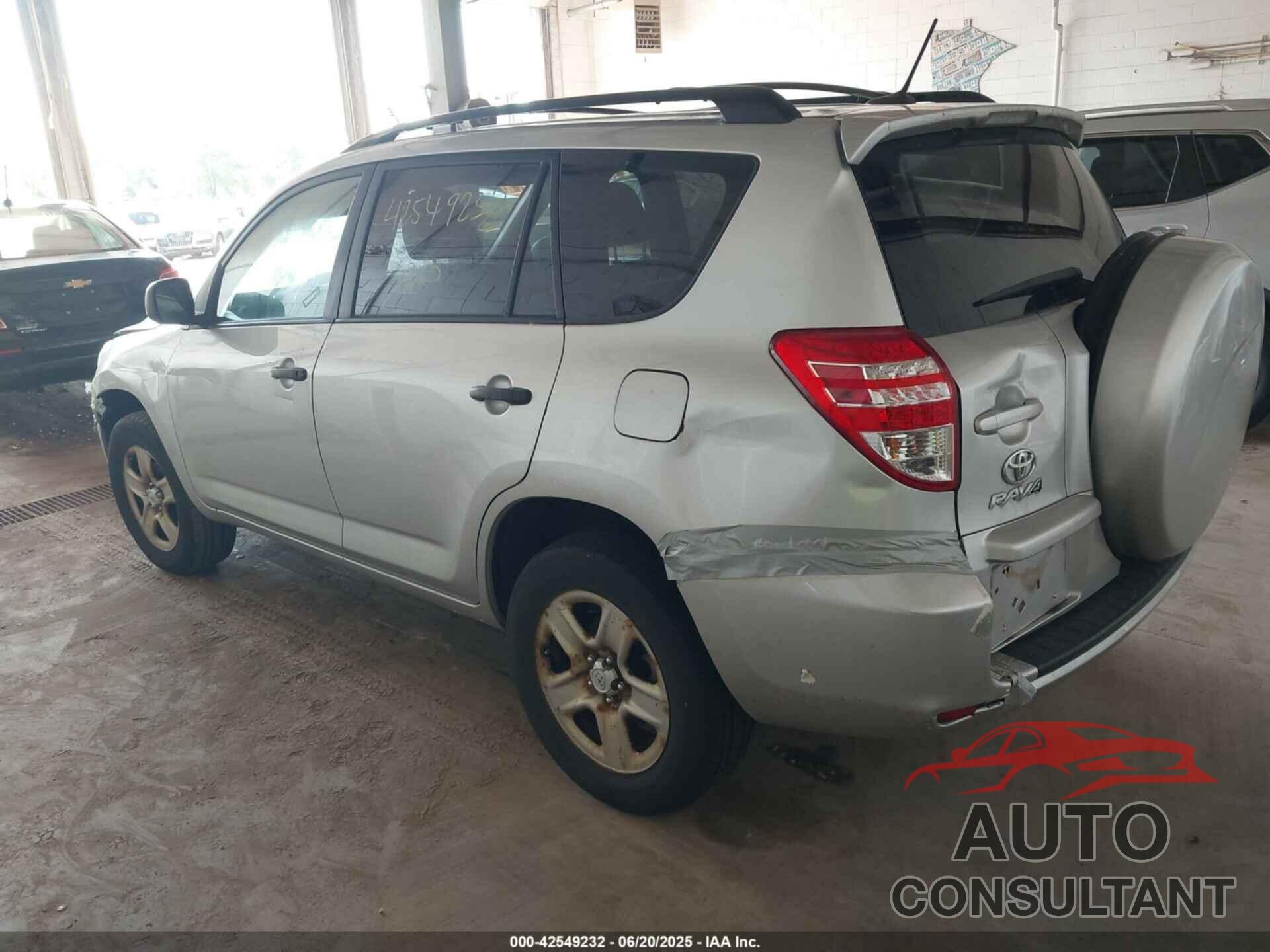 TOYOTA RAV4 2011 - 2T3BF4DV2BW082719