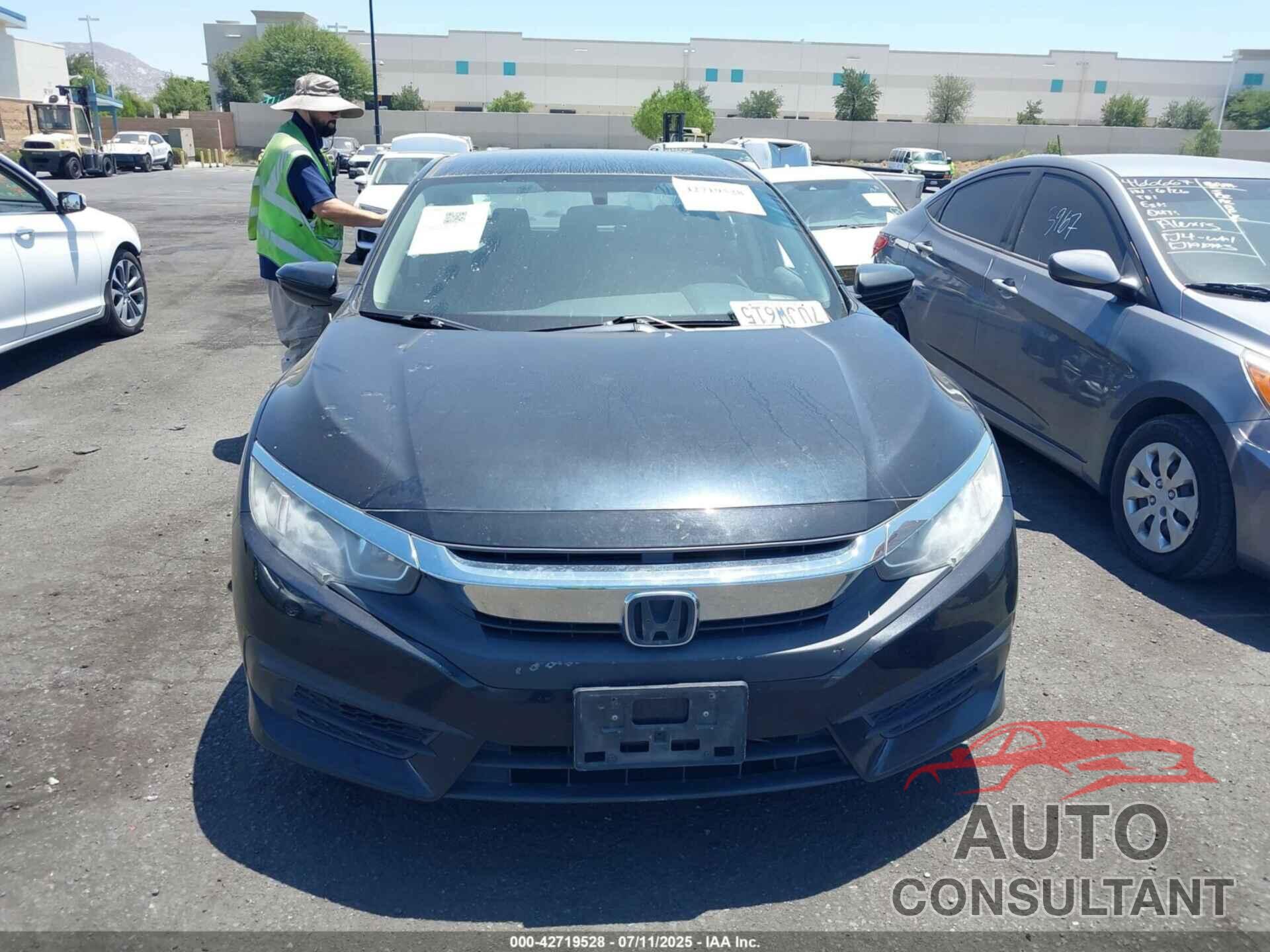 HONDA CIVIC 2017 - 2HGFC2F50HH512396