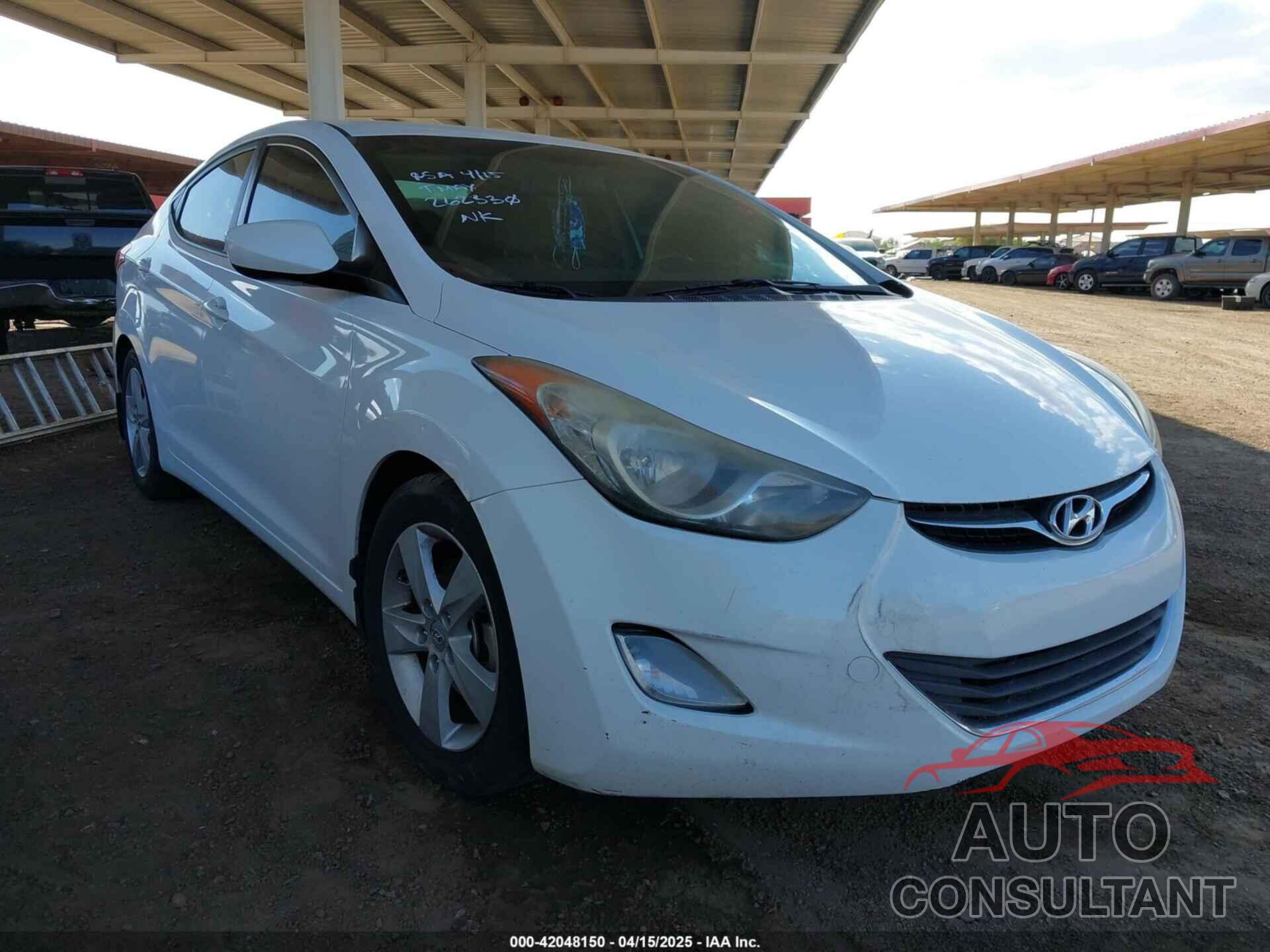 HYUNDAI ELANTRA 2013 - 5NPDH4AE7DH262330