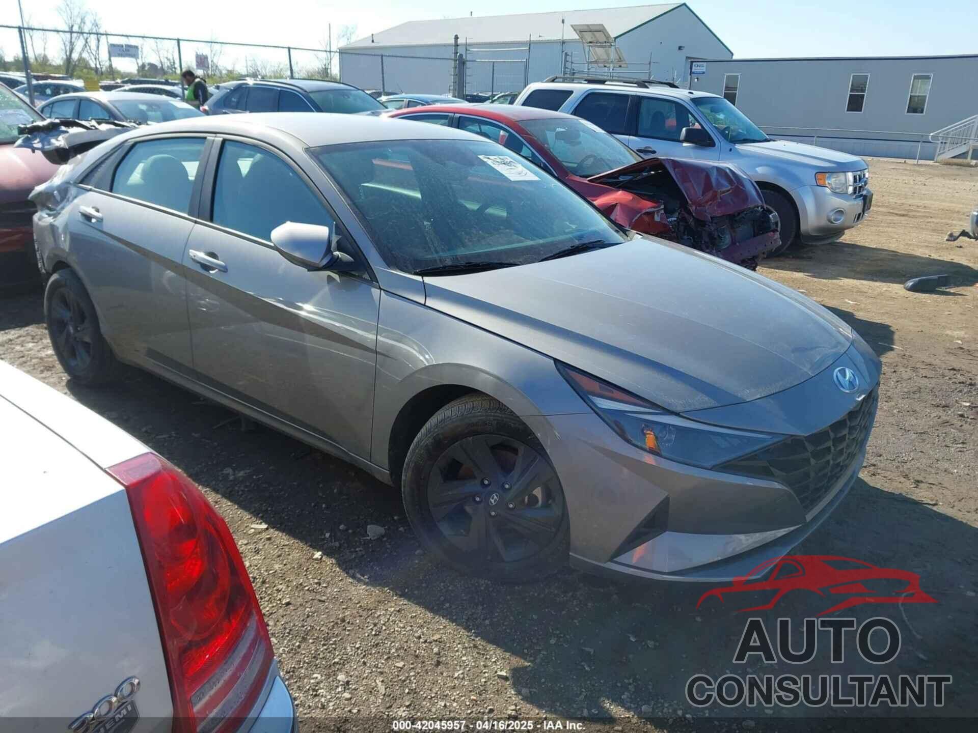 HYUNDAI ELANTRA 2023 - KMHLM4AG6PU604588