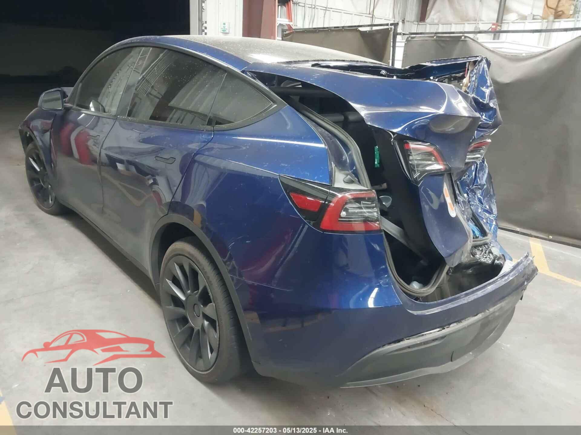 TESLA MODEL Y 2023 - 7SAYGAEE2PF773382