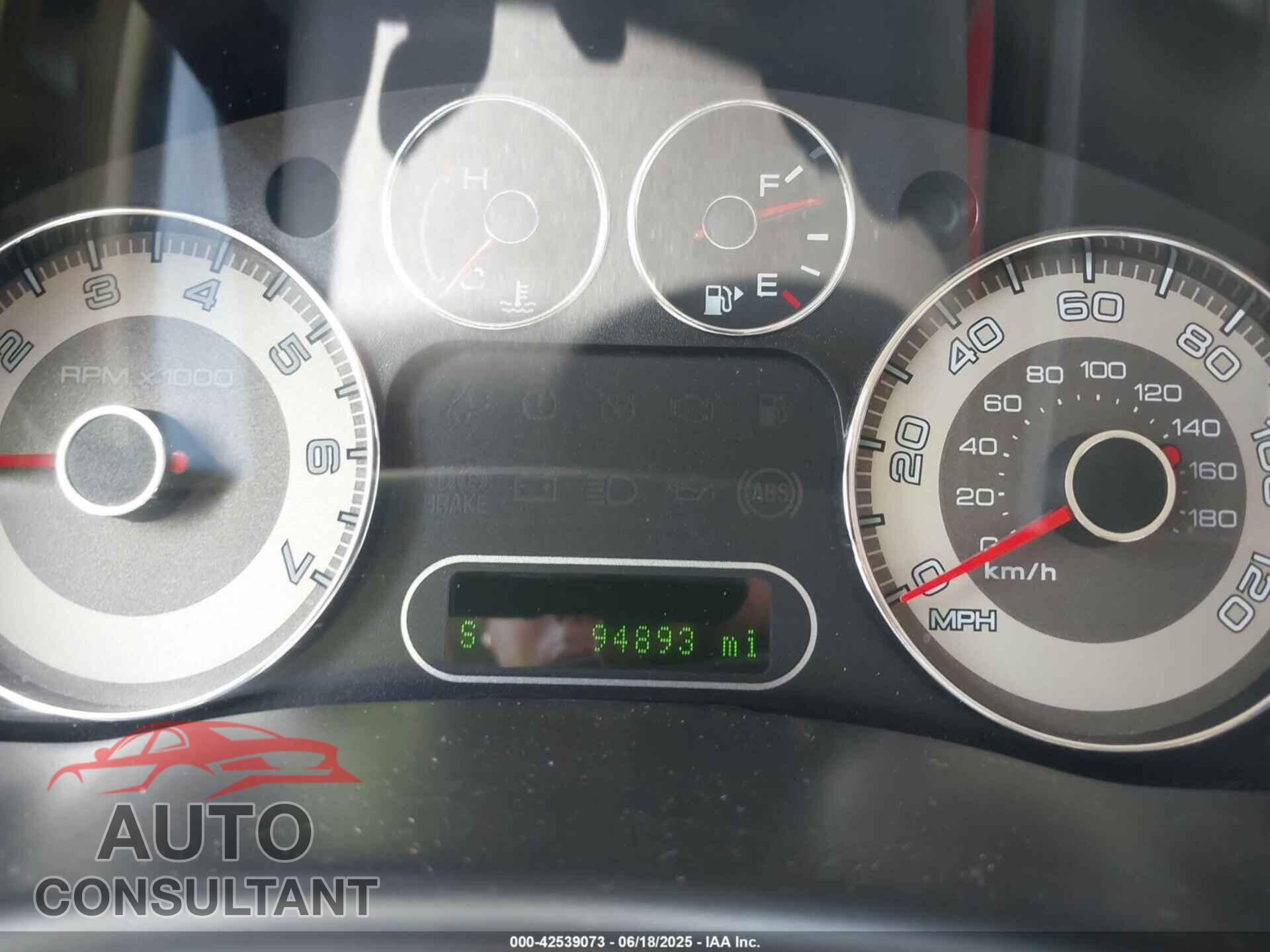 FORD TAURUS X 2009 - 1FMDK03W89GA05006